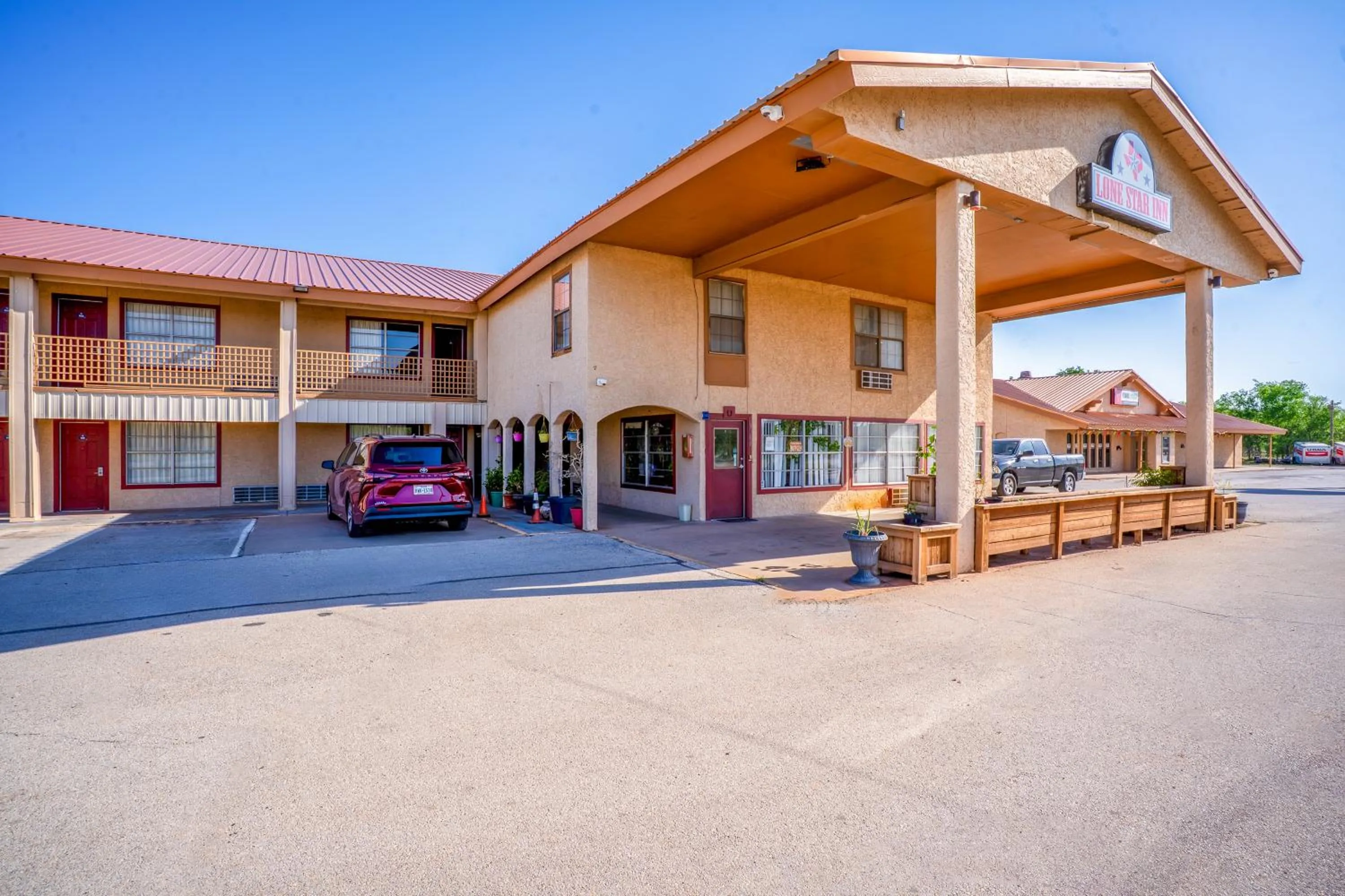 Parking in Lone Star Inn by OYO Vernon Texas Hwy 287