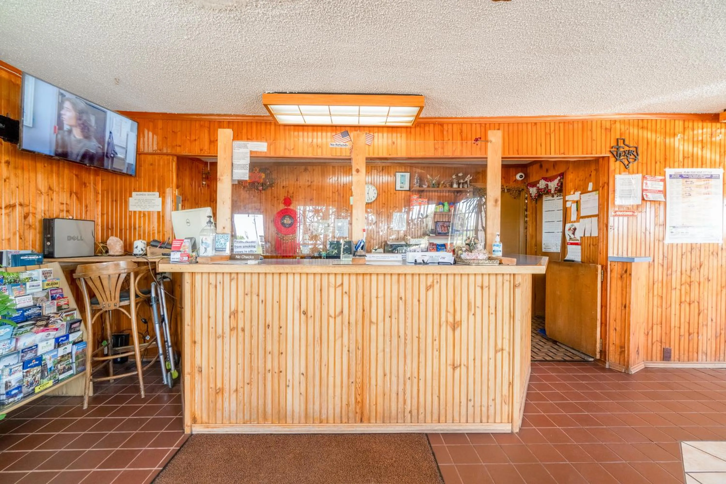 Lobby or reception in Lone Star Inn by OYO Vernon Texas Hwy 287