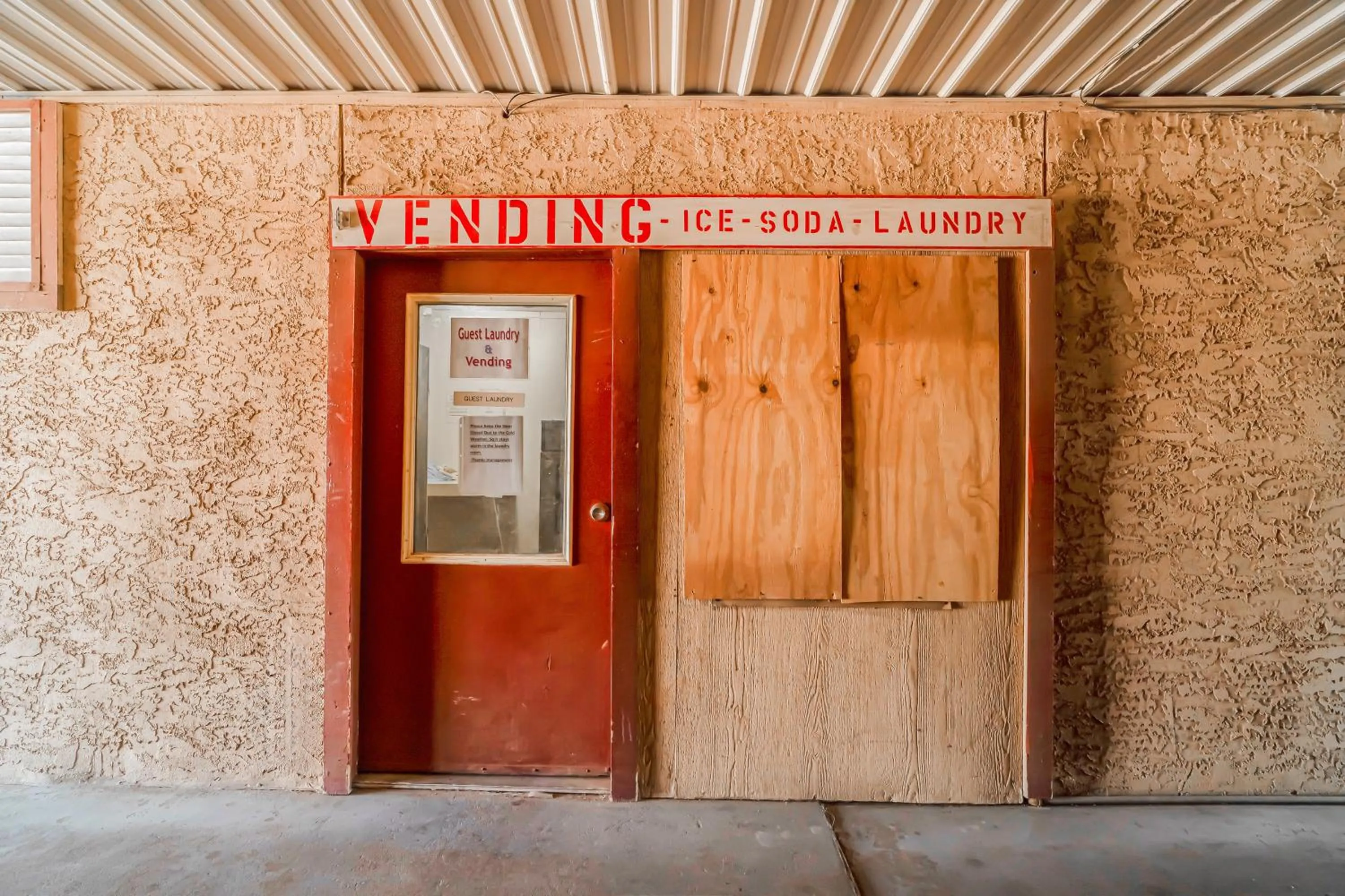 laundry in Lone Star Inn by OYO Vernon Texas Hwy 287