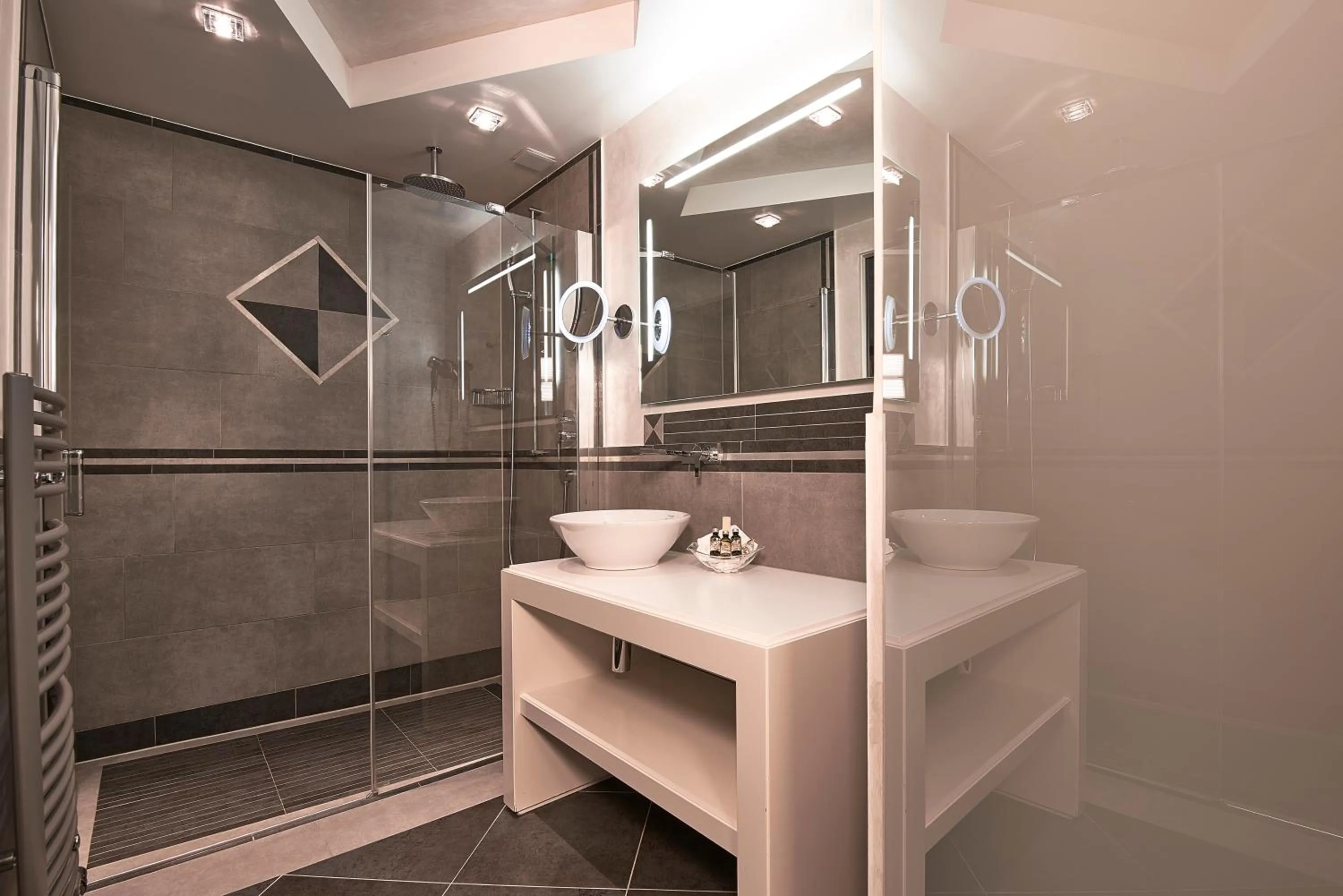 Photo of the whole room in Hotel d'Allèves