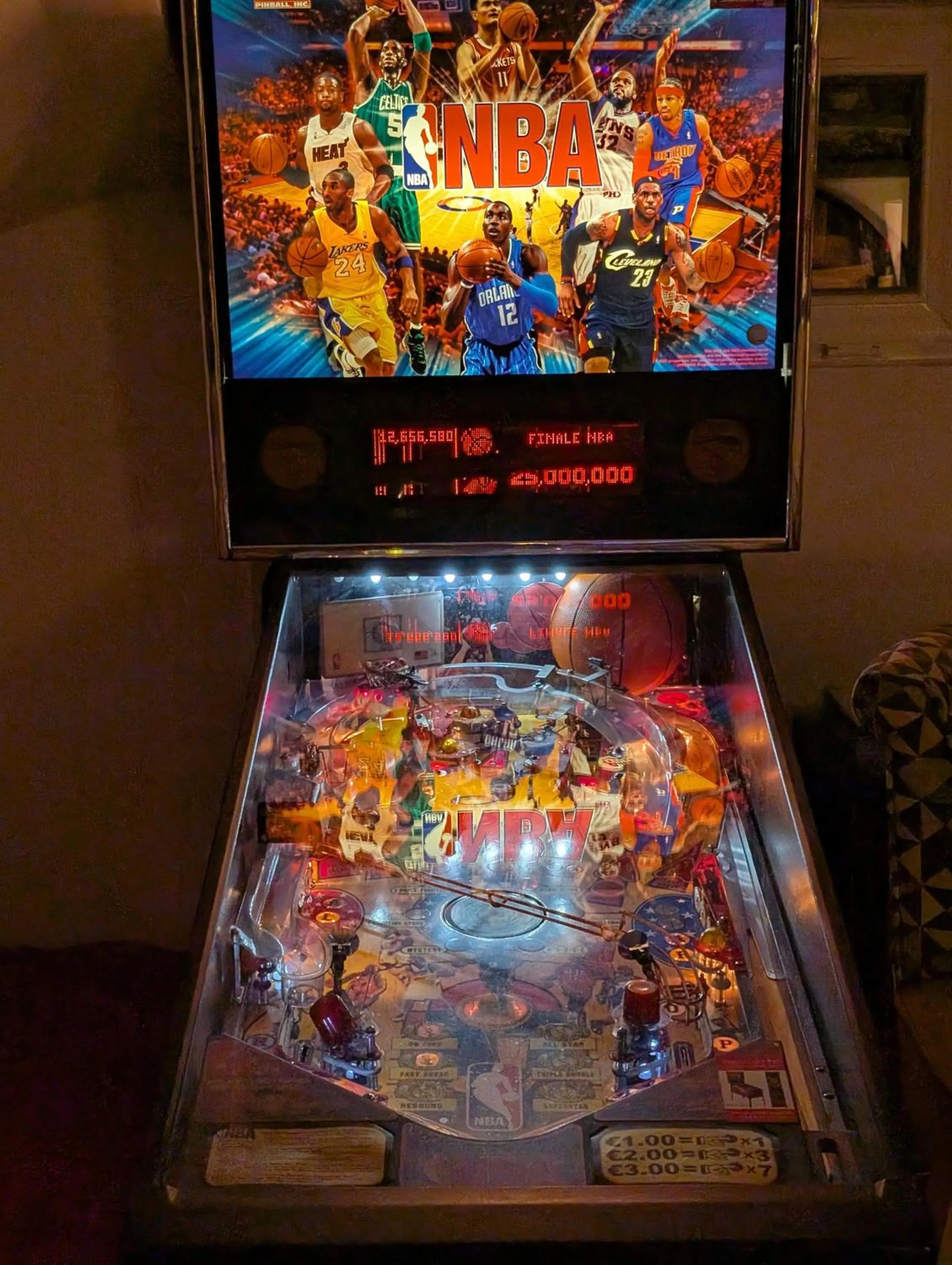 Game Room in Hostelry Music Repetition