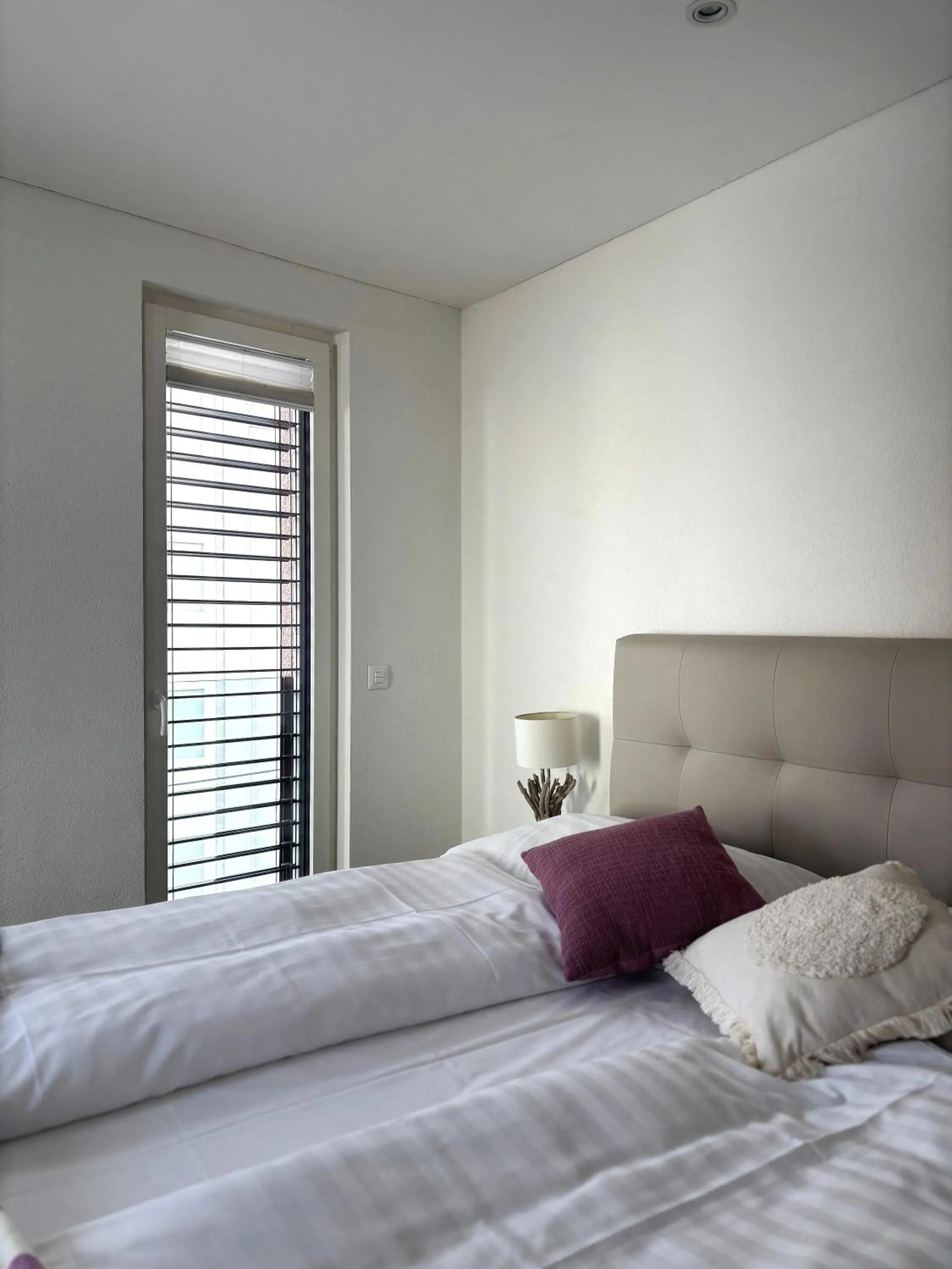 Bedroom, Bed in Hôtel de l'Ecluse