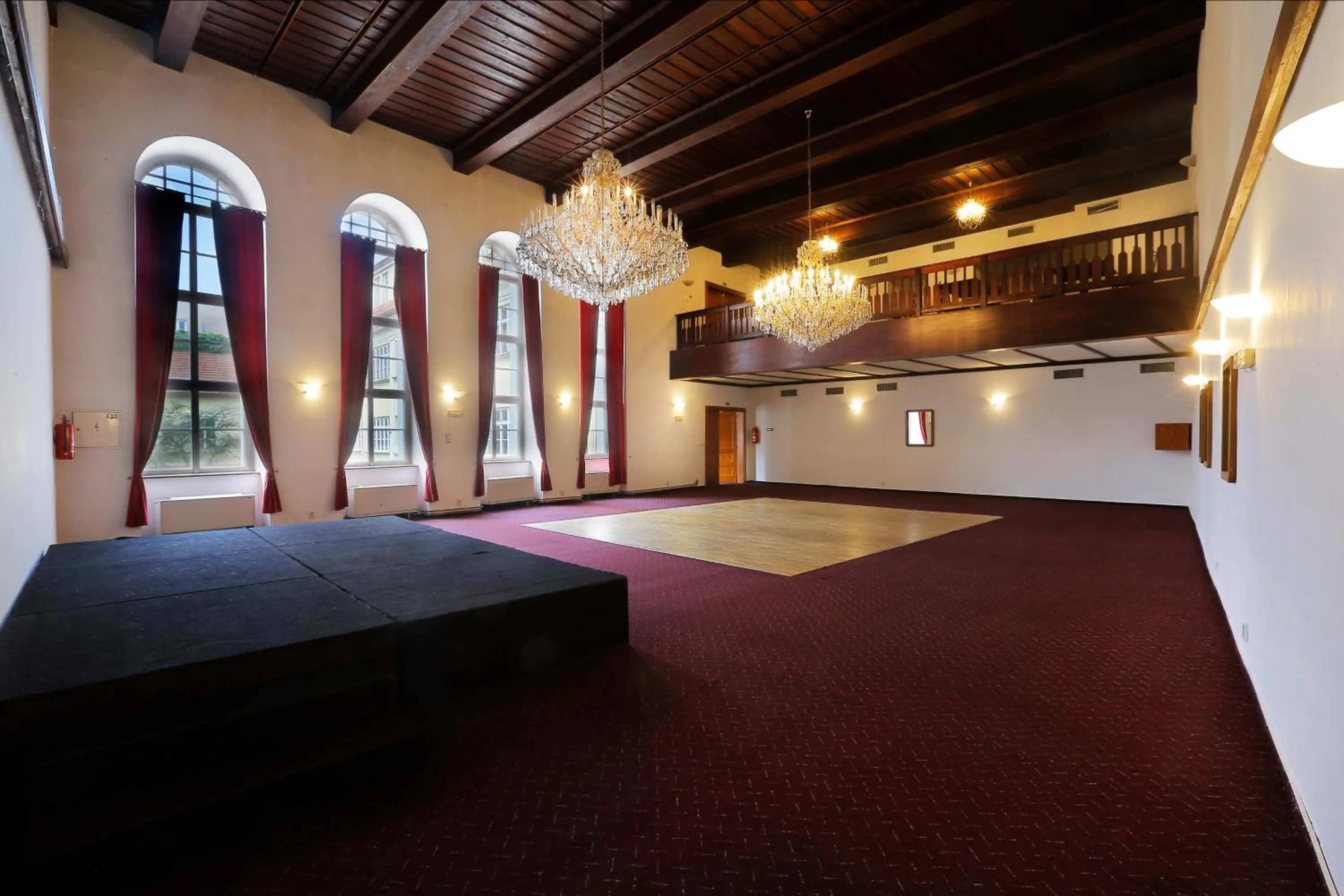 Banquet/Function facilities in Hotel Magnolia