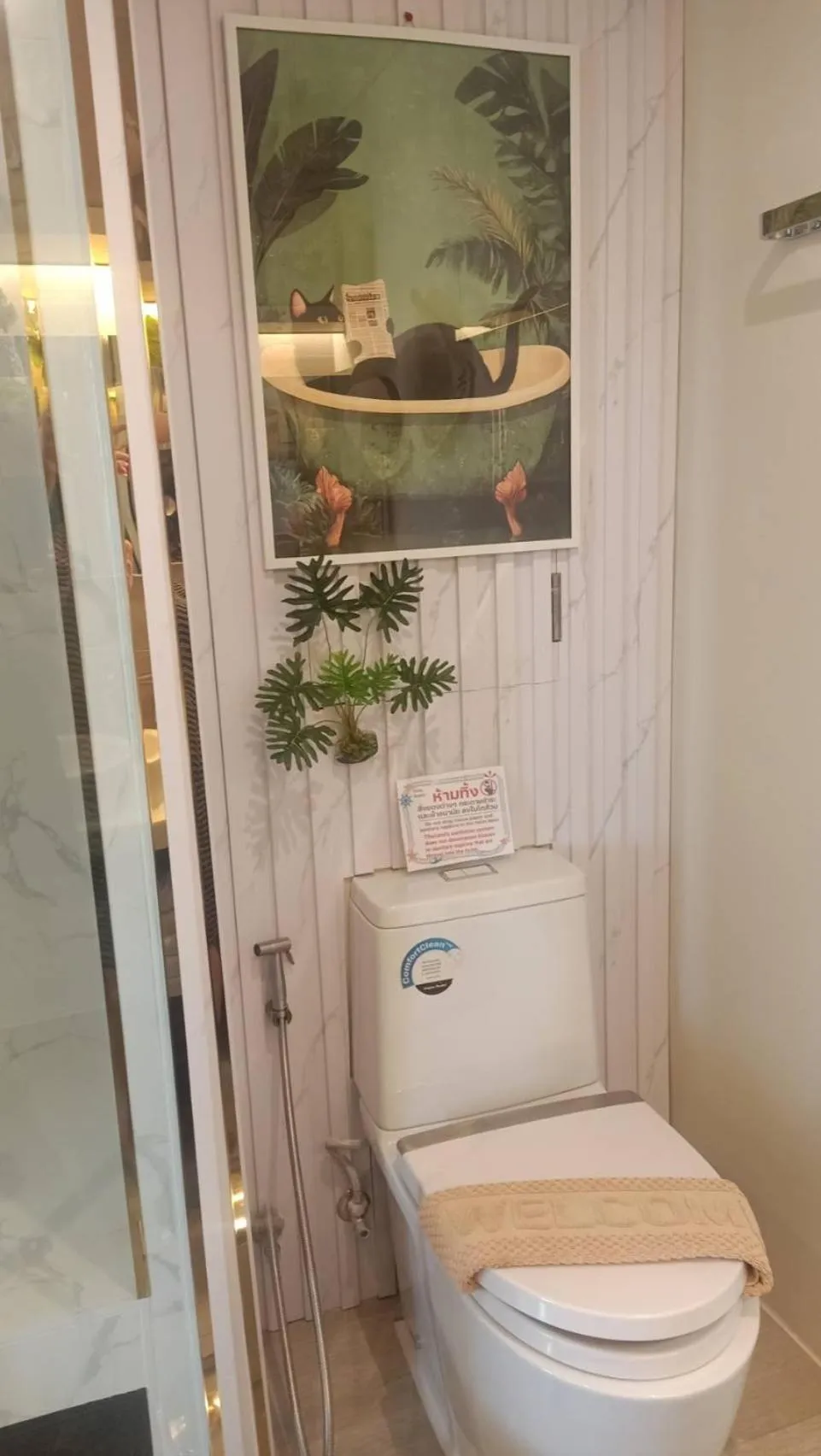 Bathroom in Veranda Residence Pattaya Nice Monthly rate available now