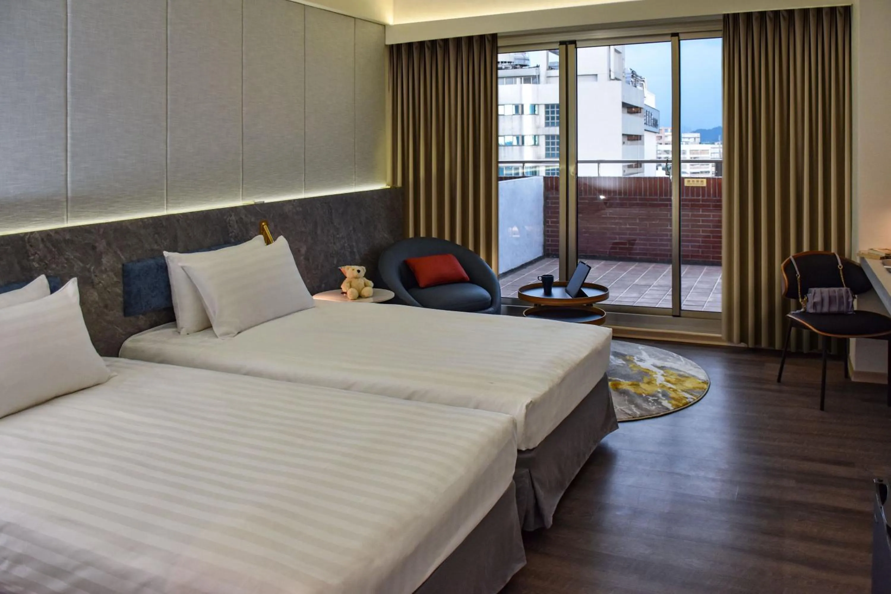 Photo of the whole room, Bed in Metro Hotel