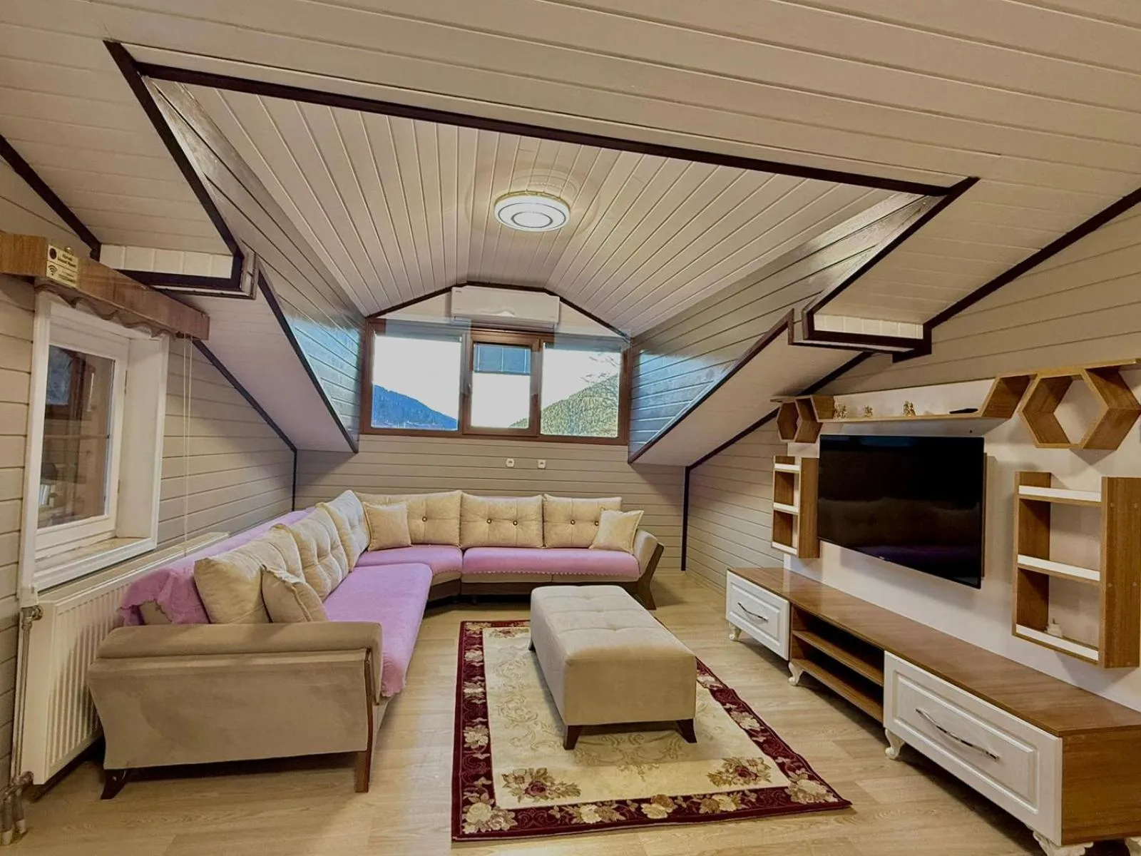 TV and multimedia in Konak Grand Apart