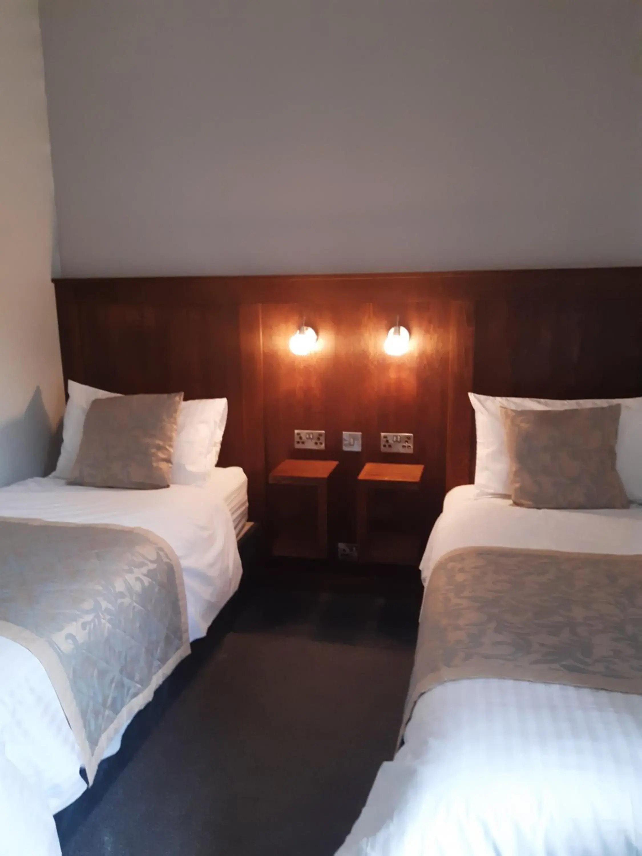 Twin Room with Garden View in Arkle House Twin Room with Garden View in Arkle House