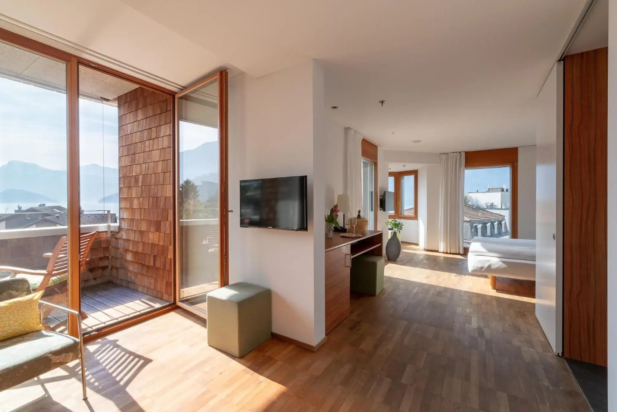 Junior Suite with Lake View in Hotel Rössli Gourmet & Spa Junior Suite with Lake View in Hotel Rössli Gourmet & Spa