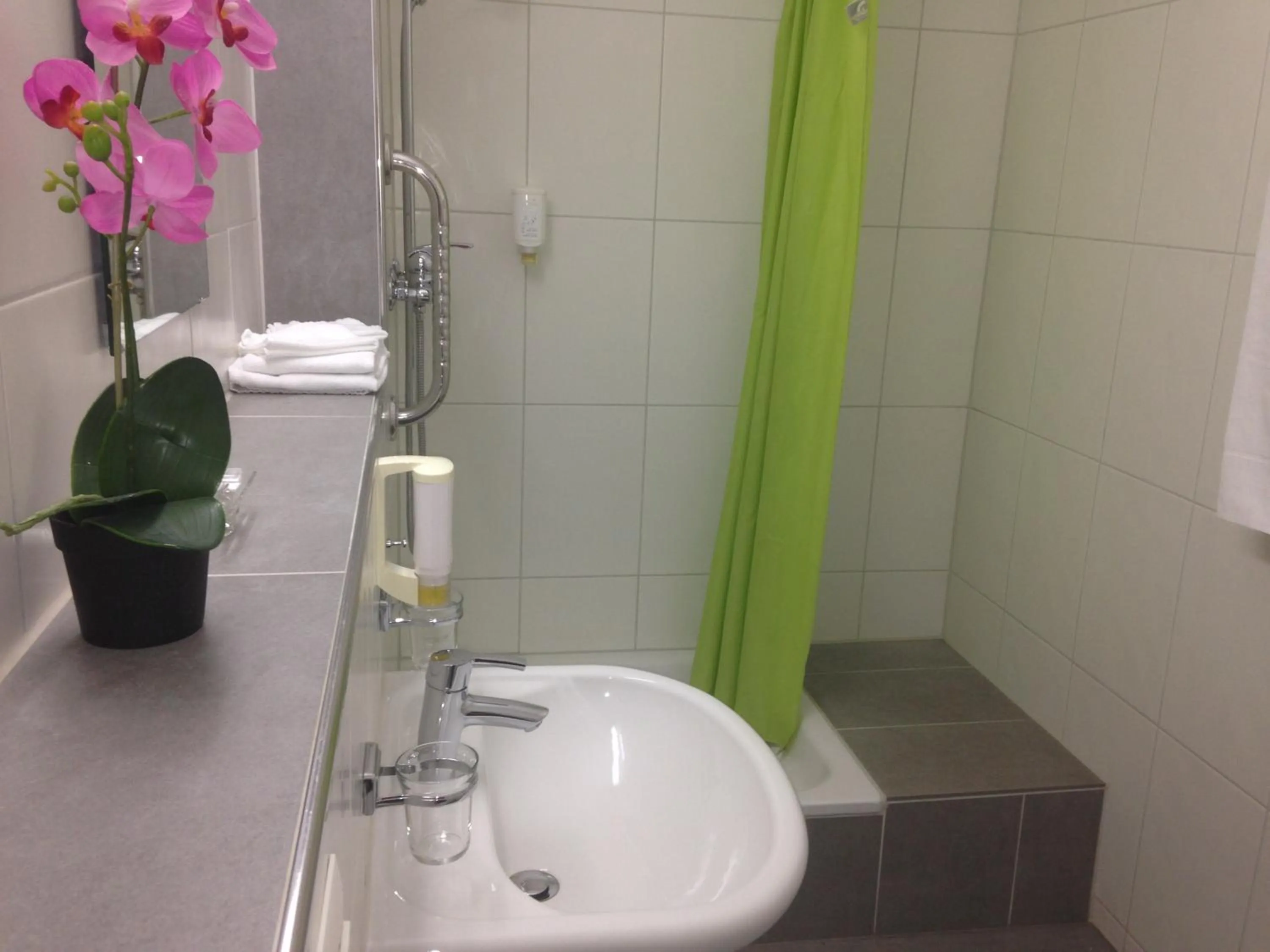 Bathroom in Budget Motel Self Check-In