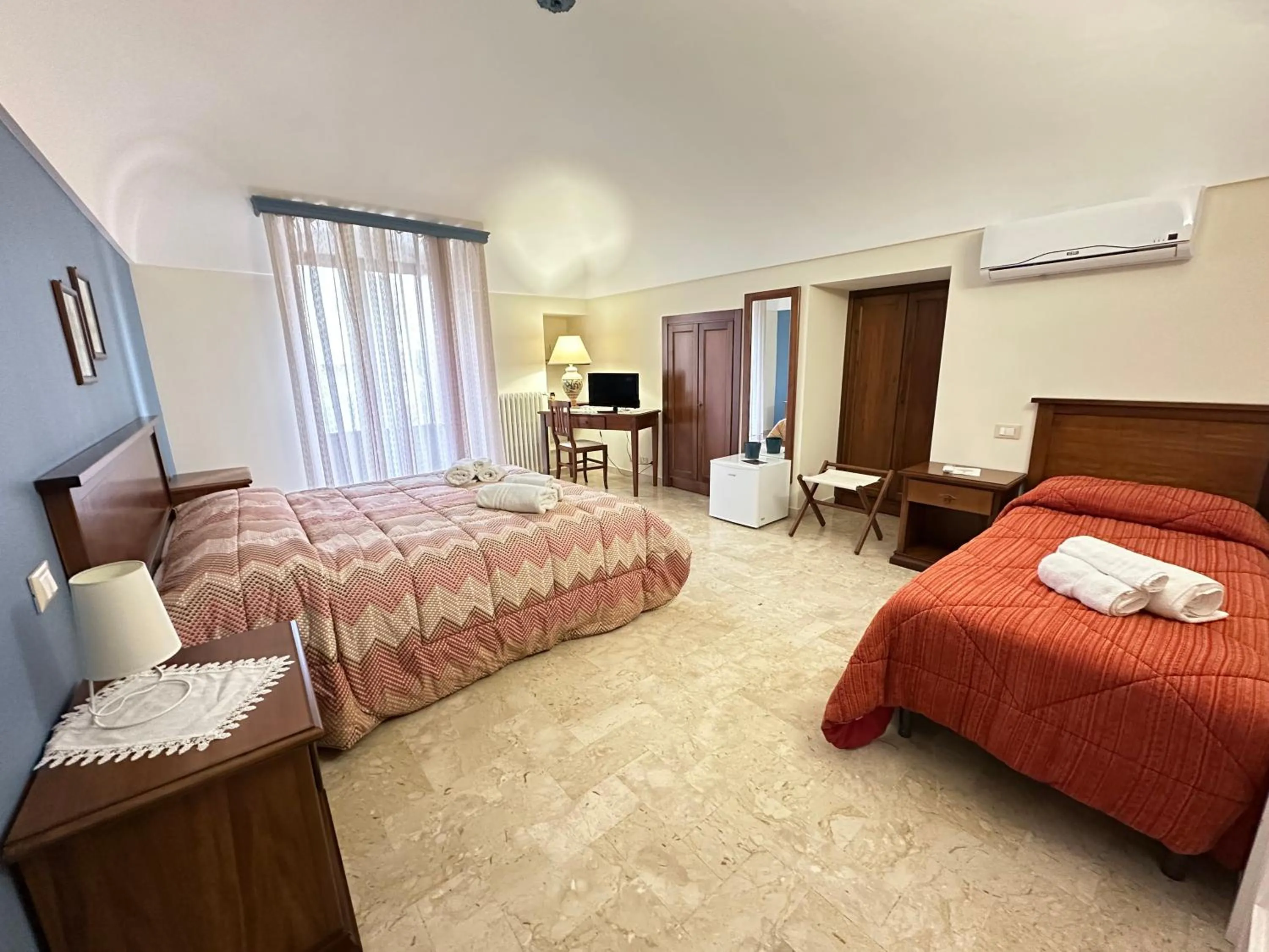 Bedroom, Bed in Historic B&B Apartments Home