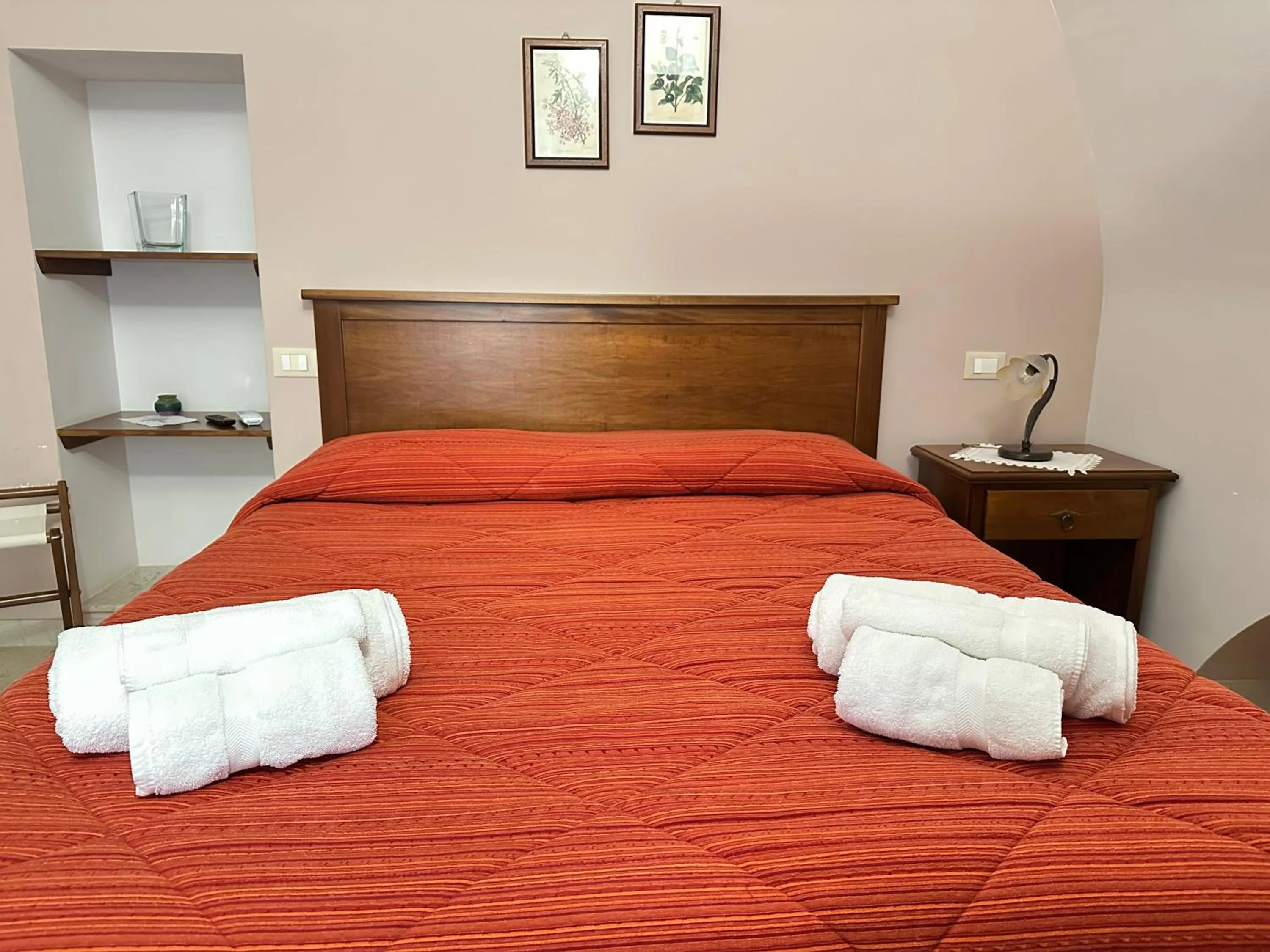 Bed in Historic B&B Apartments Home