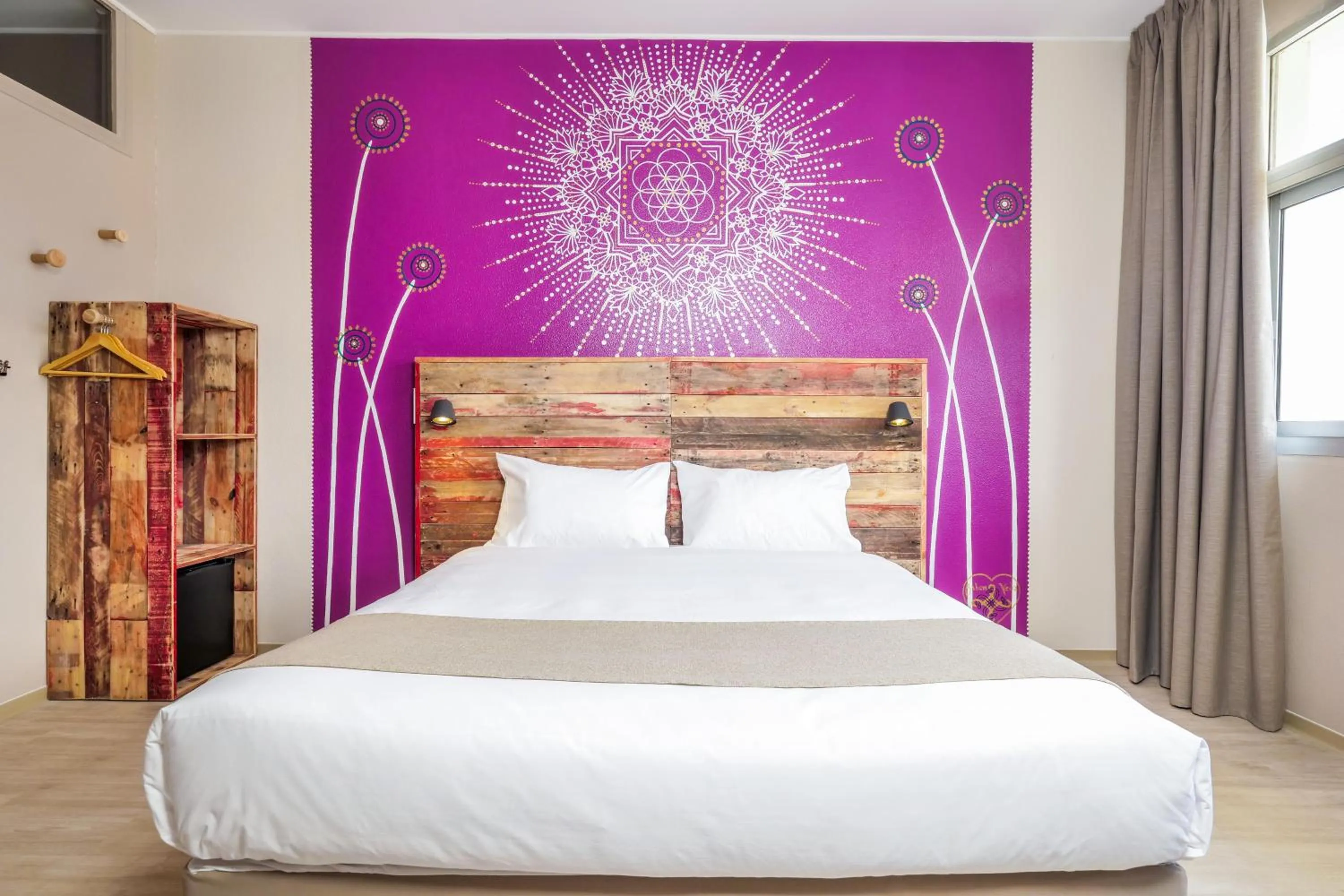 Bed in Gondwana City Art