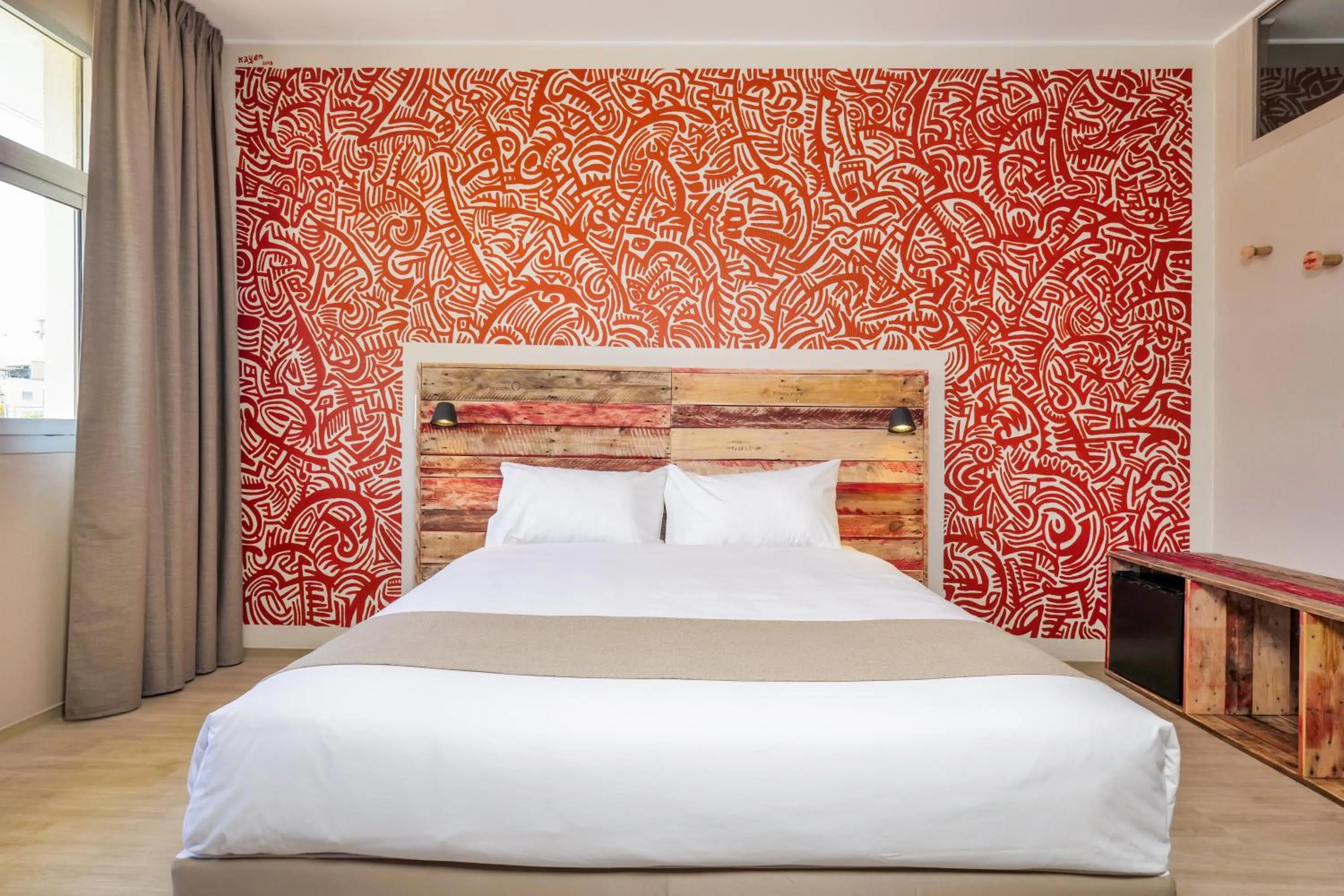 Bed in Gondwana City Art