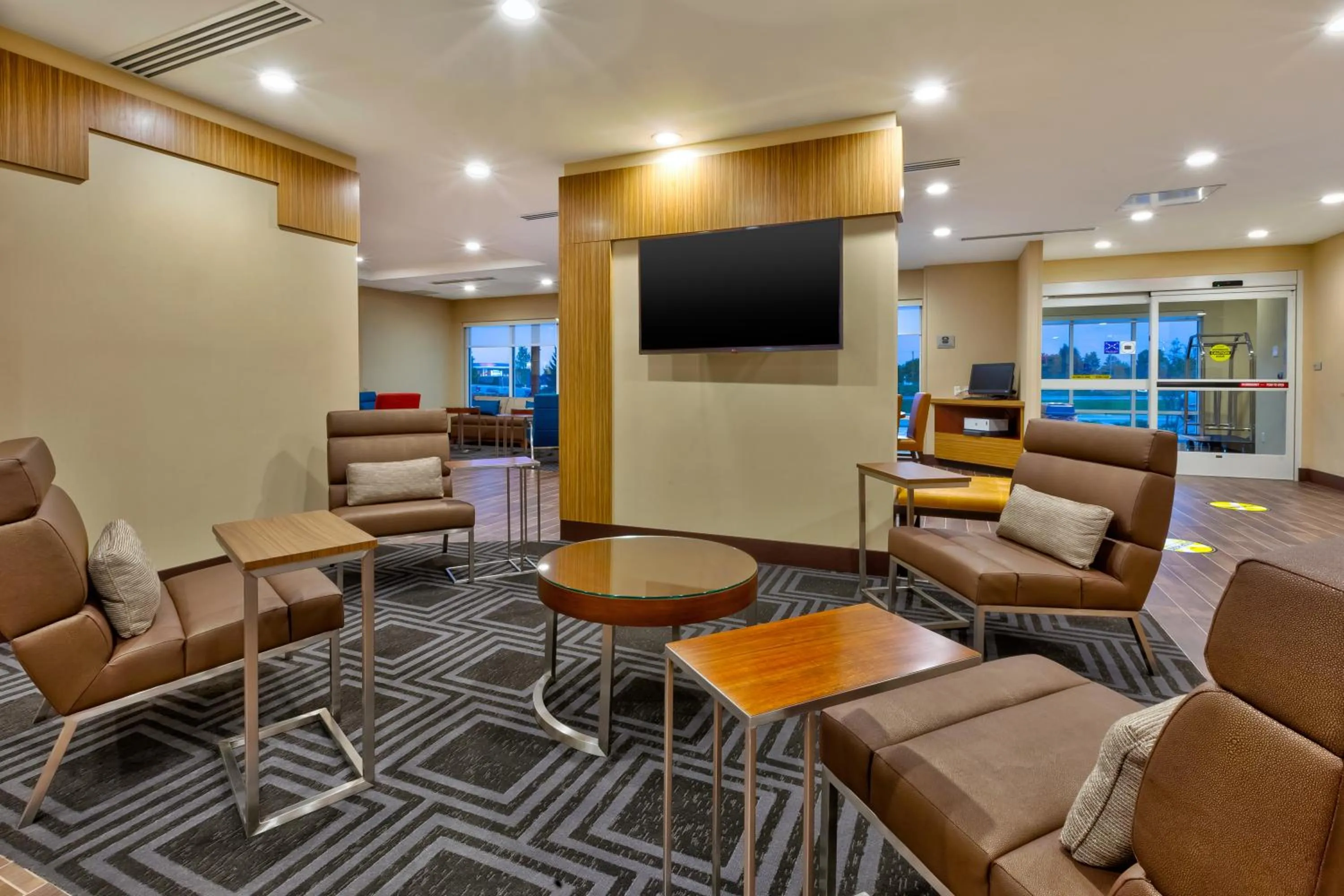 Lobby or reception in TownePlace Suites by Marriott Grand Rapids Airport Southeast