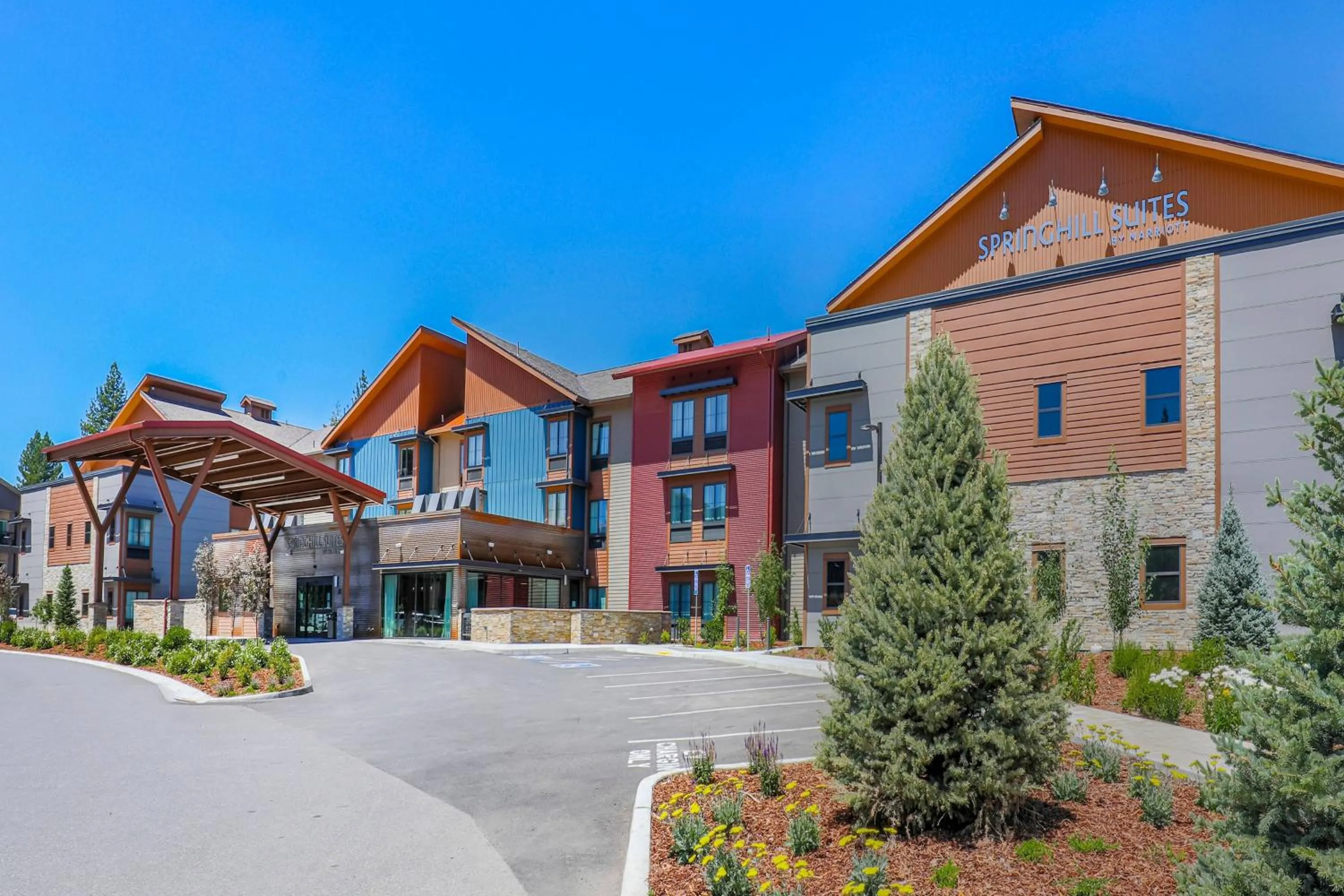 Property building in SpringHill Suites by Marriott Truckee Lake Tahoe