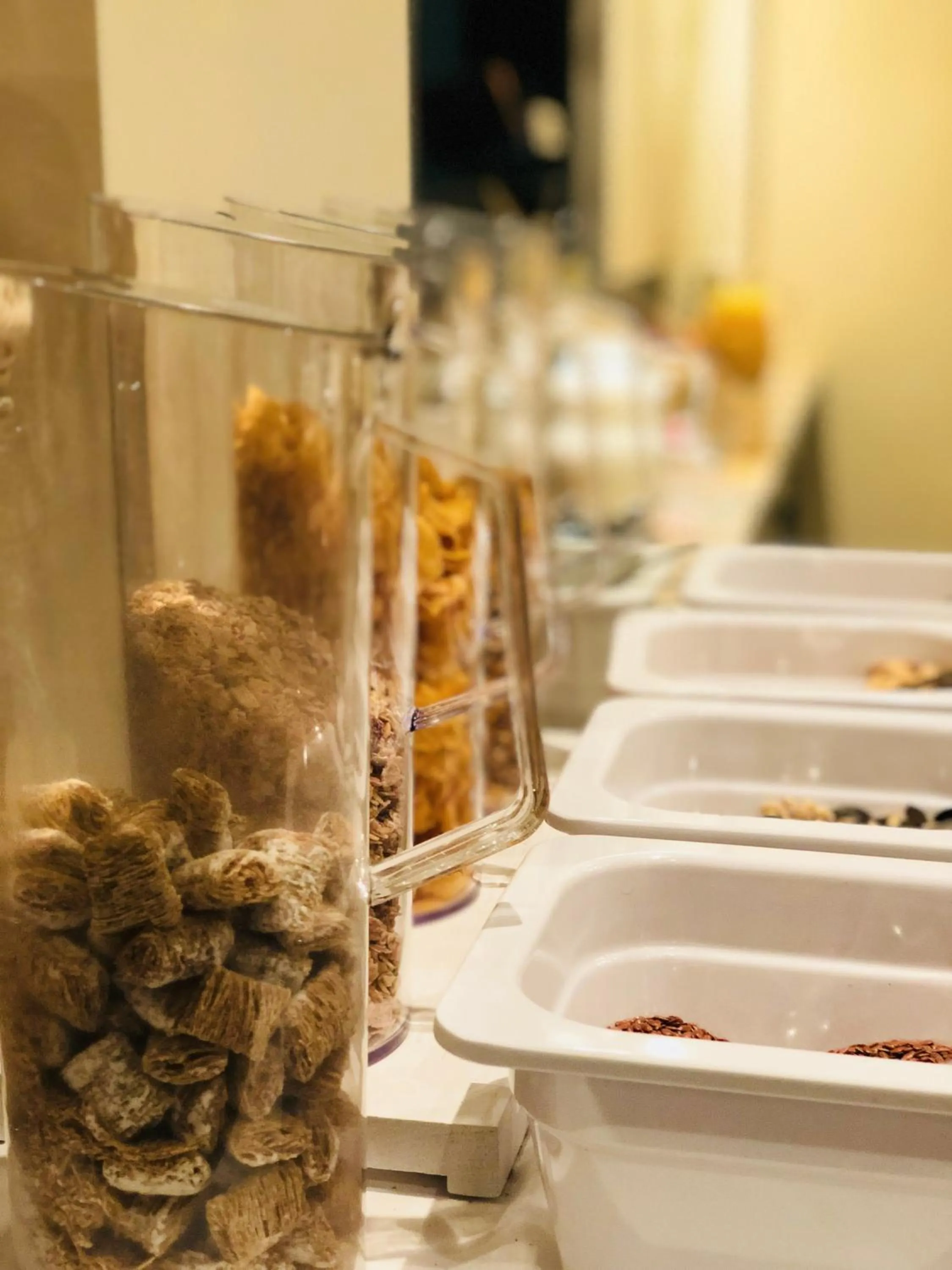 Buffet breakfast in Hotel Felmis