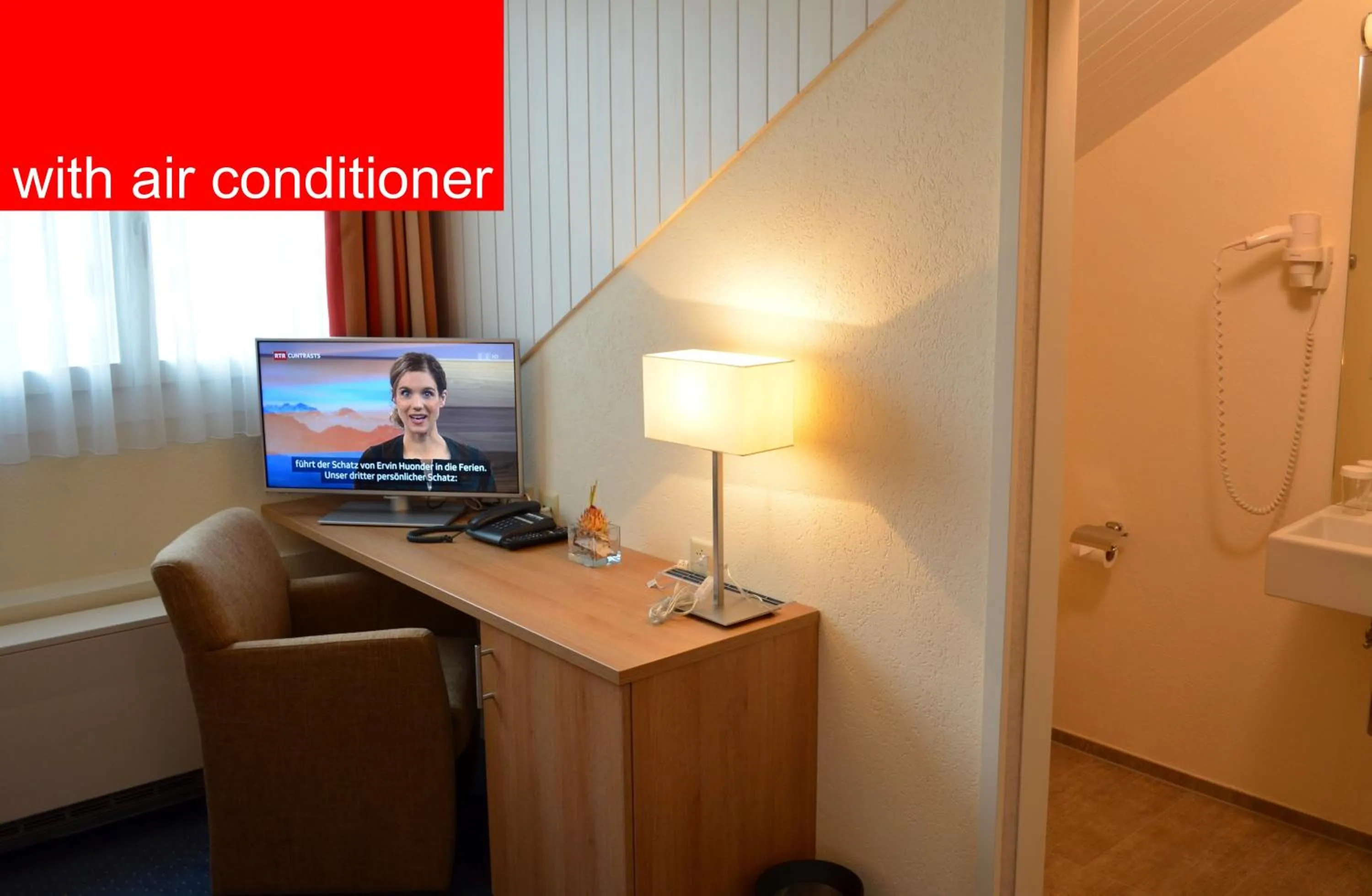 TV and multimedia in Hotel Felmis