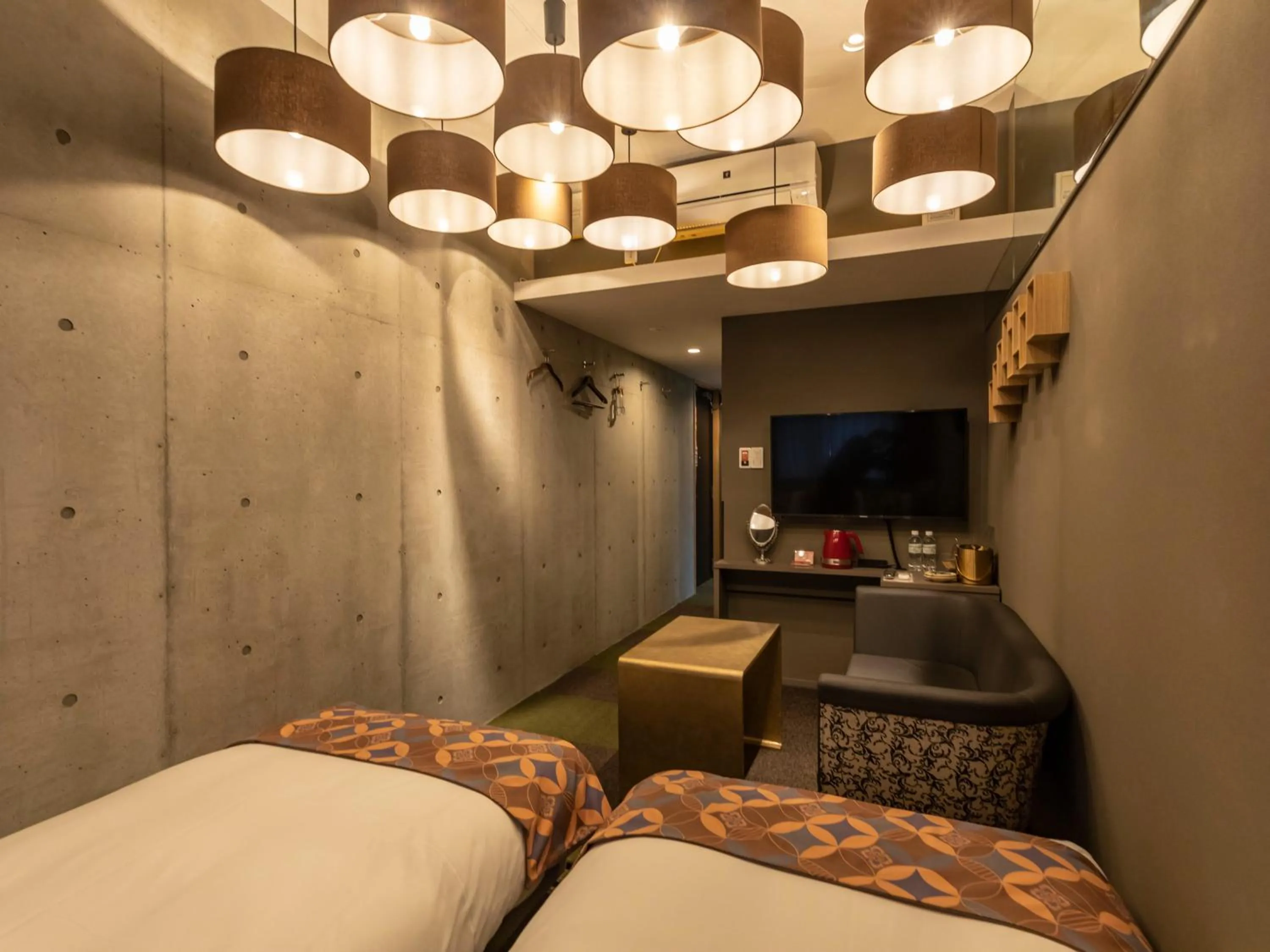 Bed in Hale Kyoto Tambaguchi Umekoji Park North