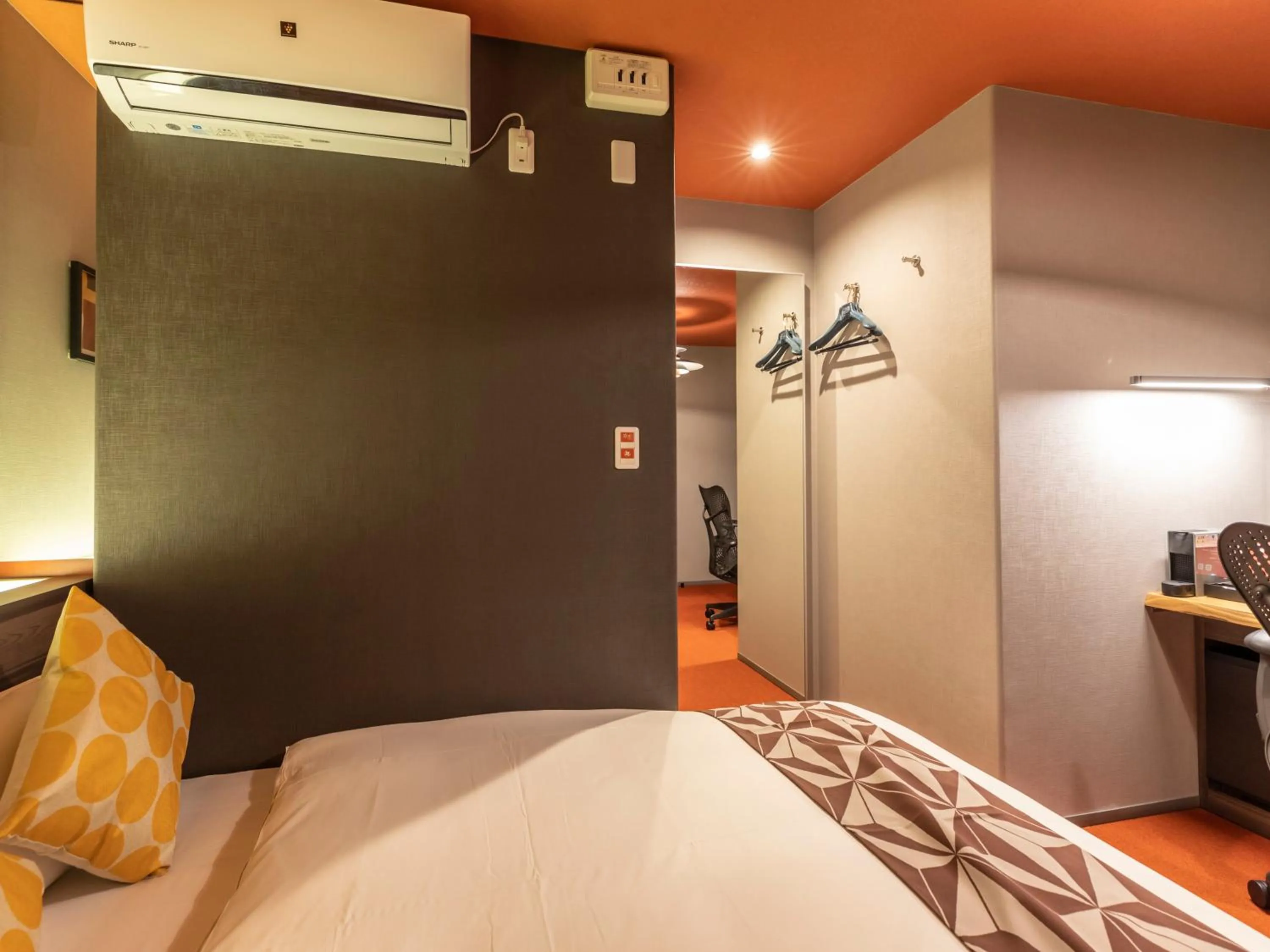 Bed in HALE Kyoto Toji
