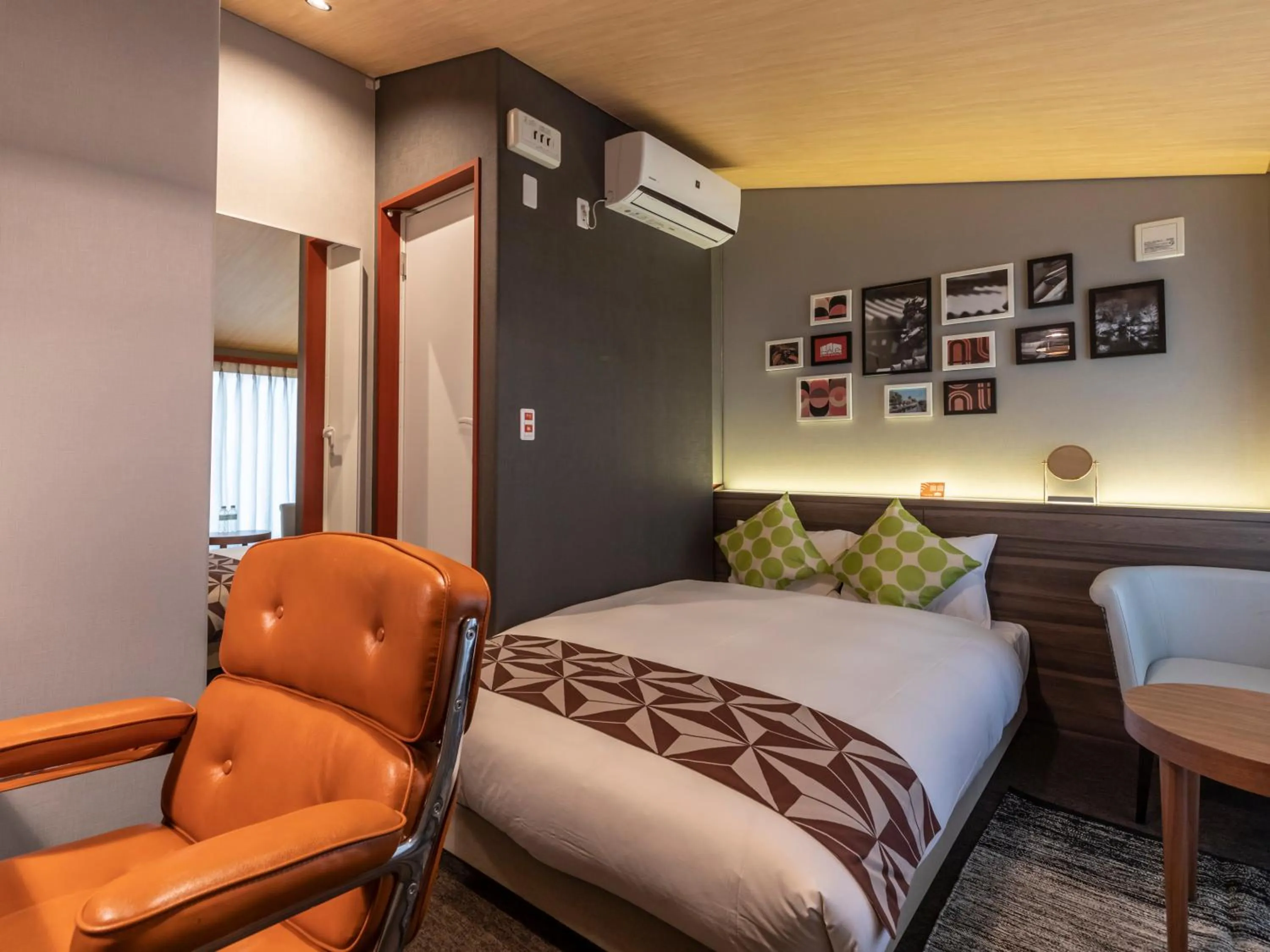 Bed in HALE Kyoto Toji