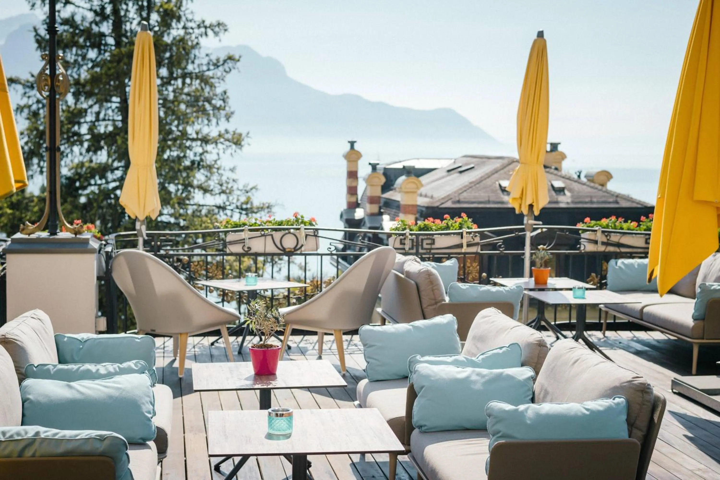 Restaurant/places to eat in Grand Hotel Suisse Majestic, Autograph Collection