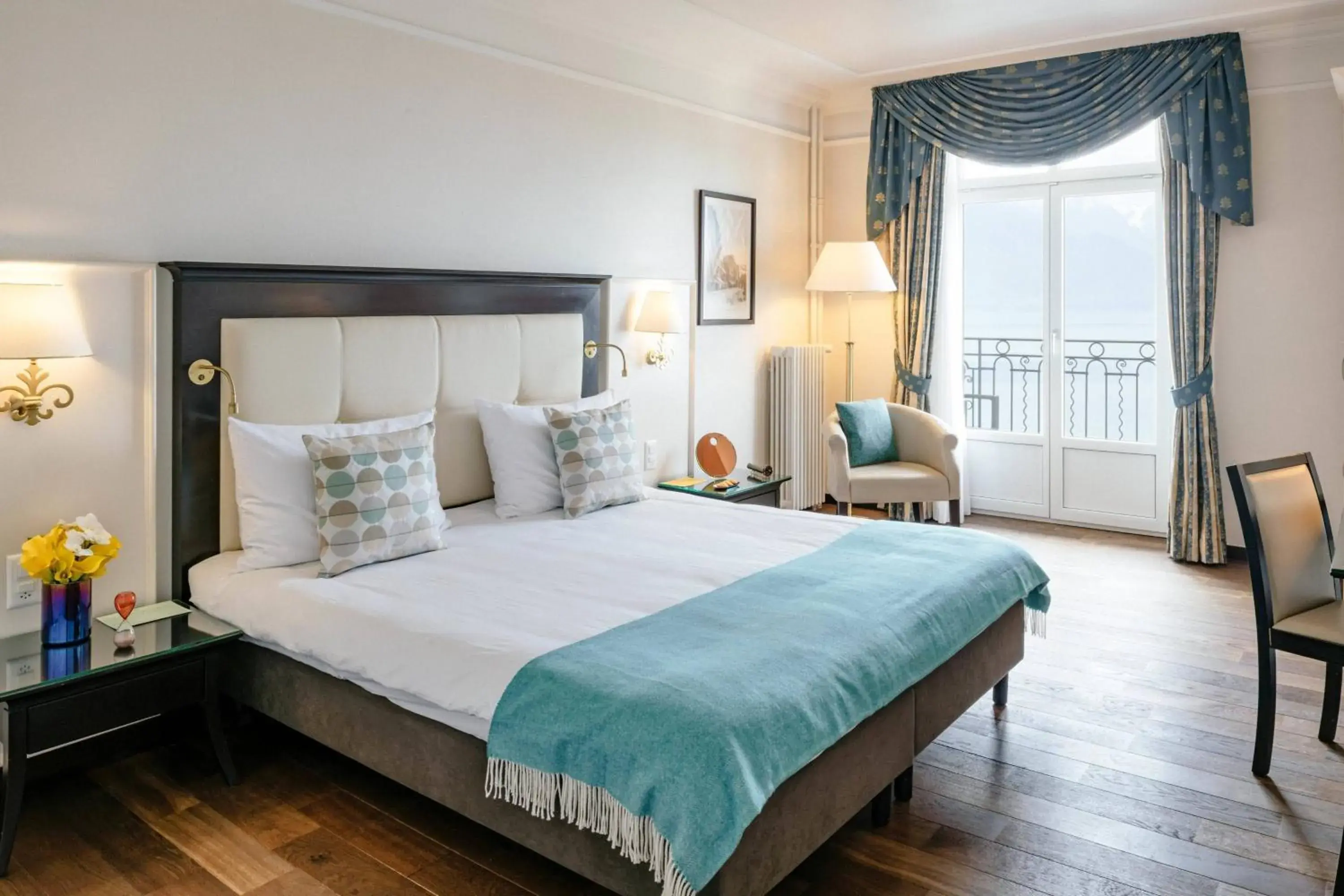 Deluxe, Guest room, 1 Queen, Lake view, Balcony in Grand Hotel Suisse Majestic, Autograph Collection Deluxe, Guest room, 1 Queen, Lake view, Balcony in Grand Hotel Suisse Majestic, Autograph Collection