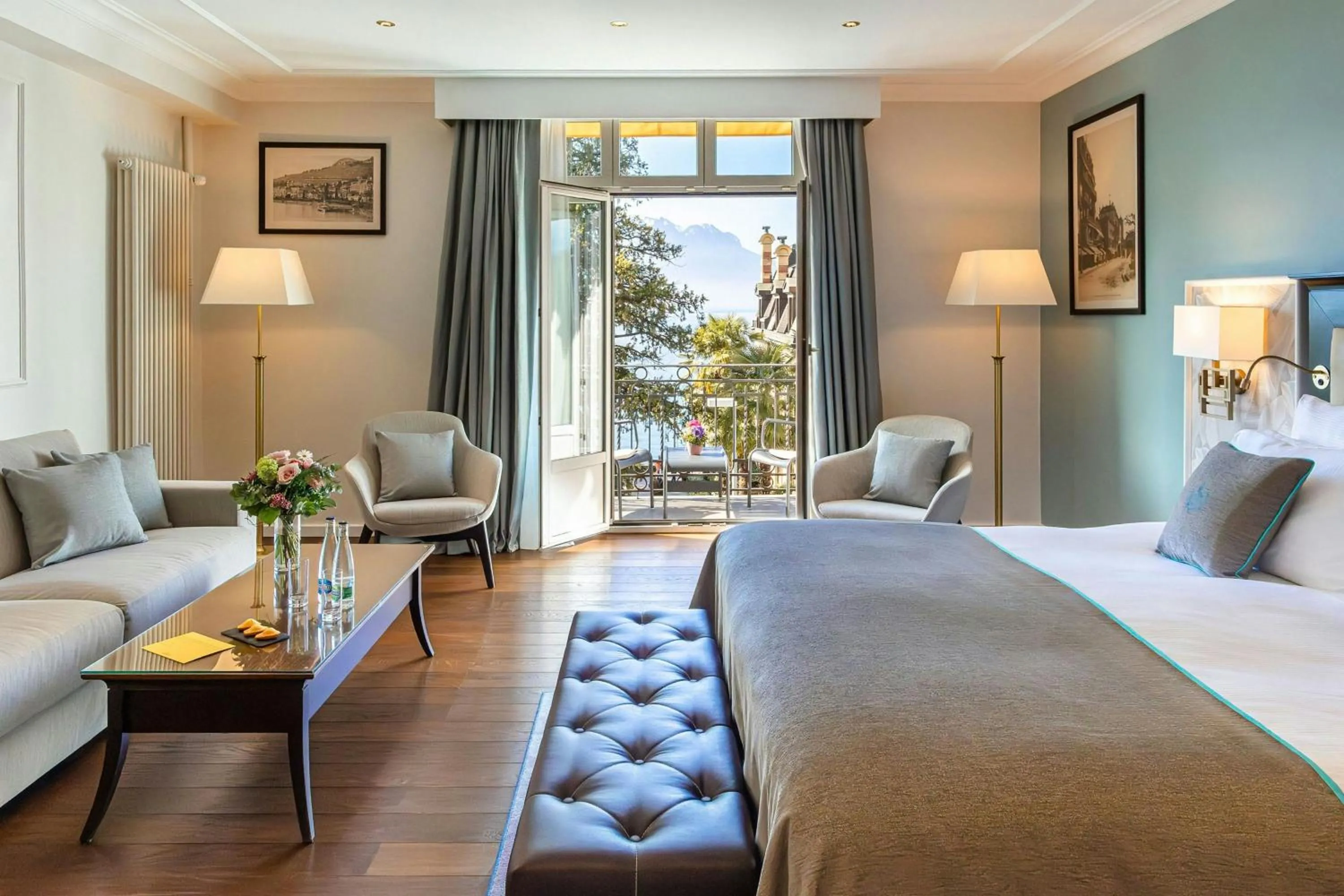 Photo of the whole room, Bed in Grand Hotel Suisse Majestic, Autograph Collection