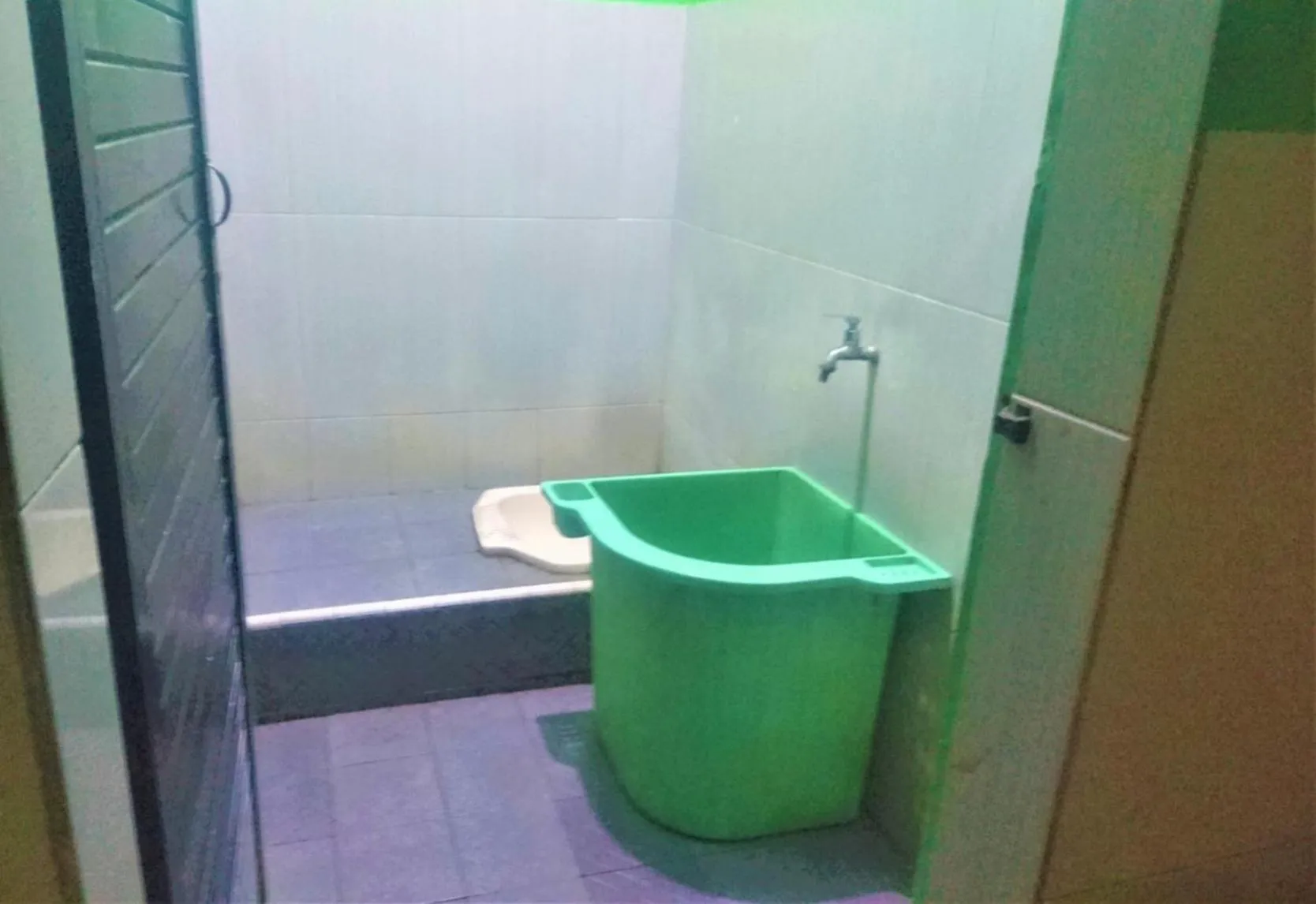 Bathroom in Hotel Bukit Panembahan