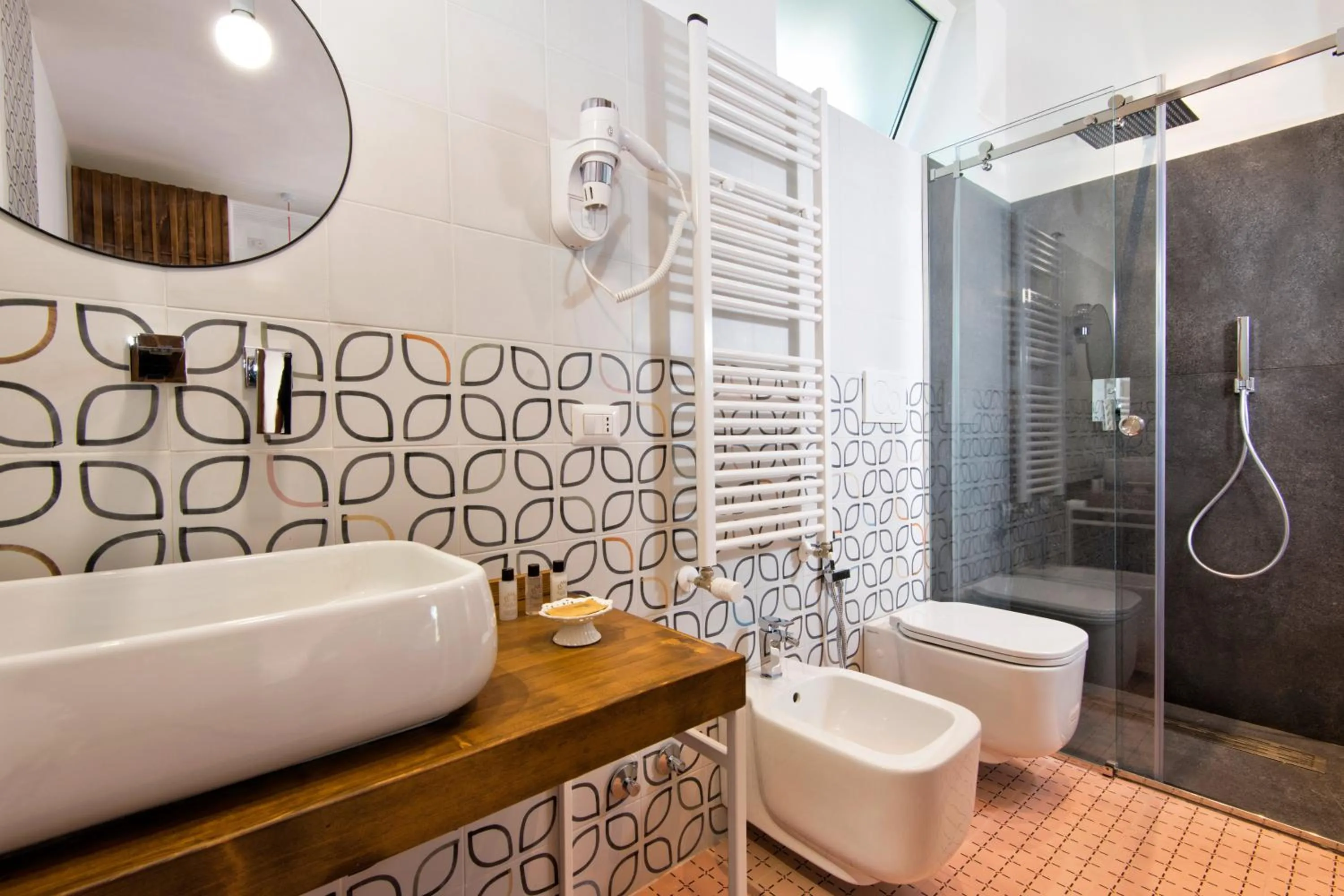 Shower in Maison Di Fiore B&B