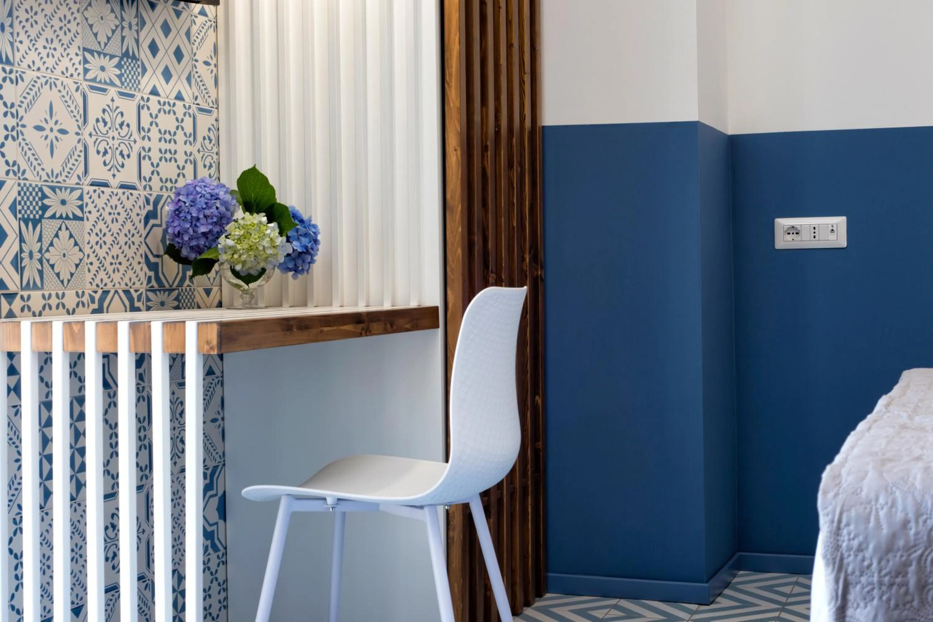 Seating area, Bed in Maison Di Fiore B&B