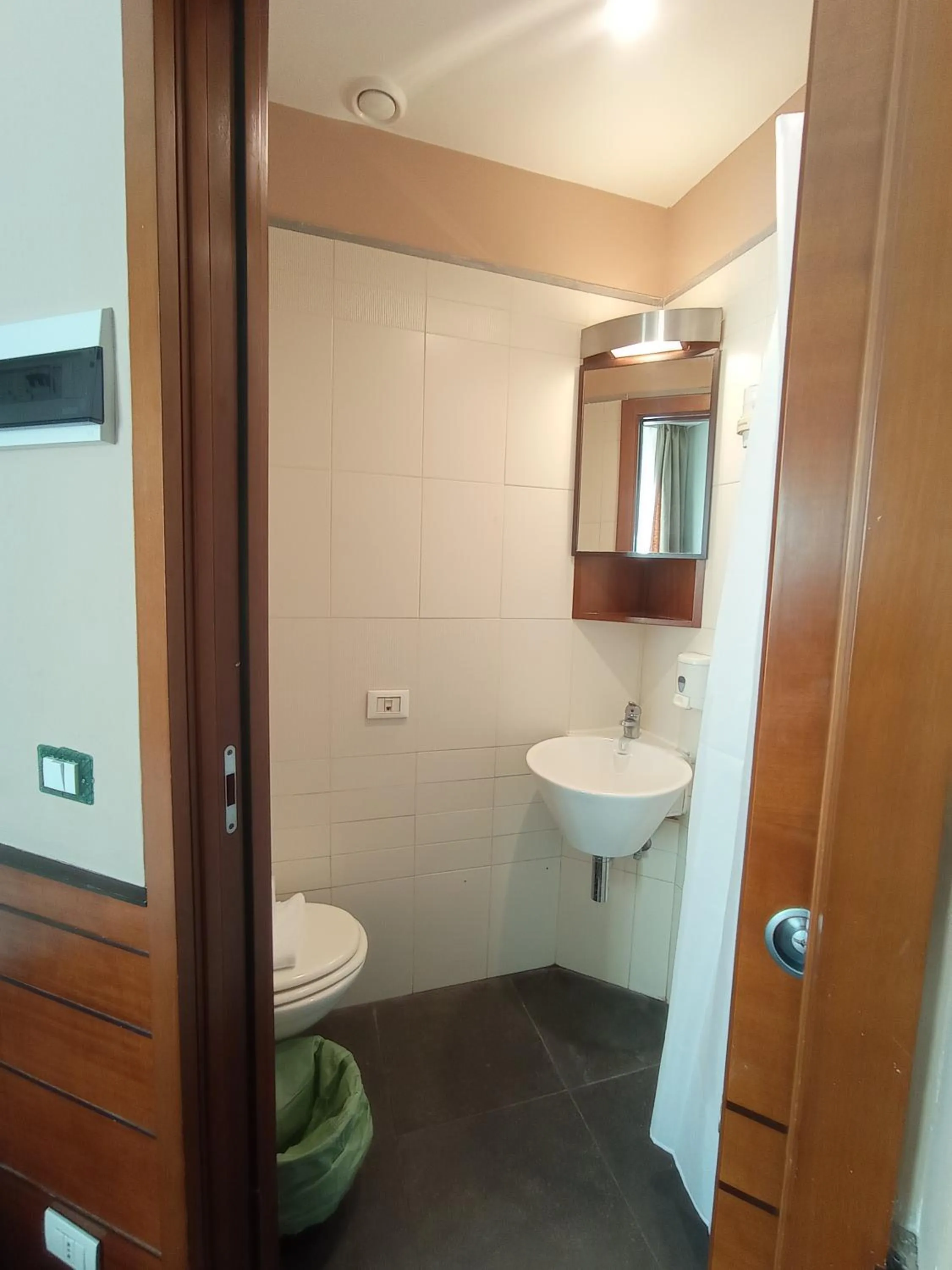 Bathroom in Romalive Hotel