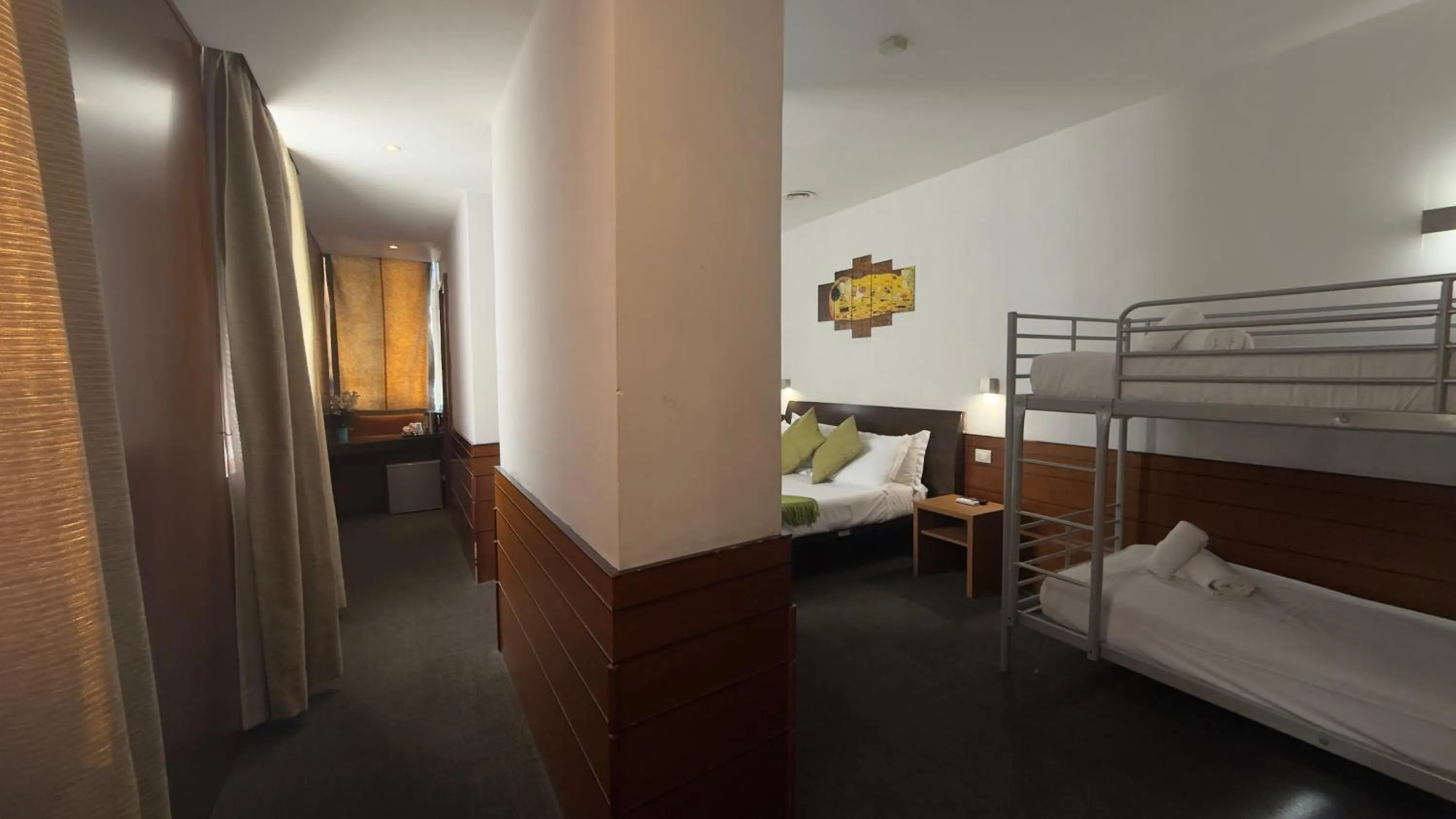 Bedroom, Bed in Romalive Hotel