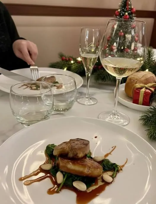 Restaurant/places to eat in LE DOMAINE DE GORNETON