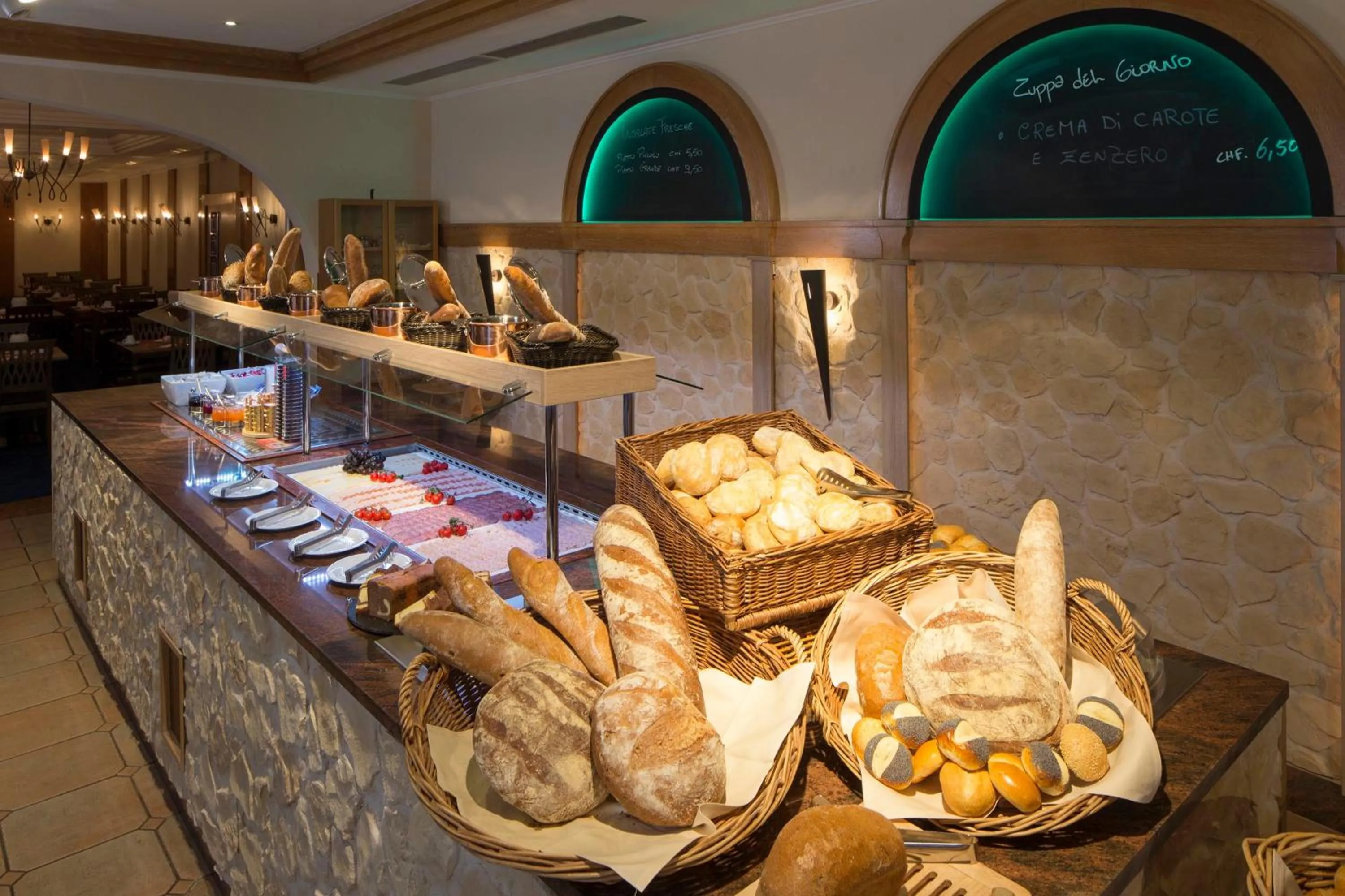 Buffet breakfast in H4 Hotel Arcadia Locarno