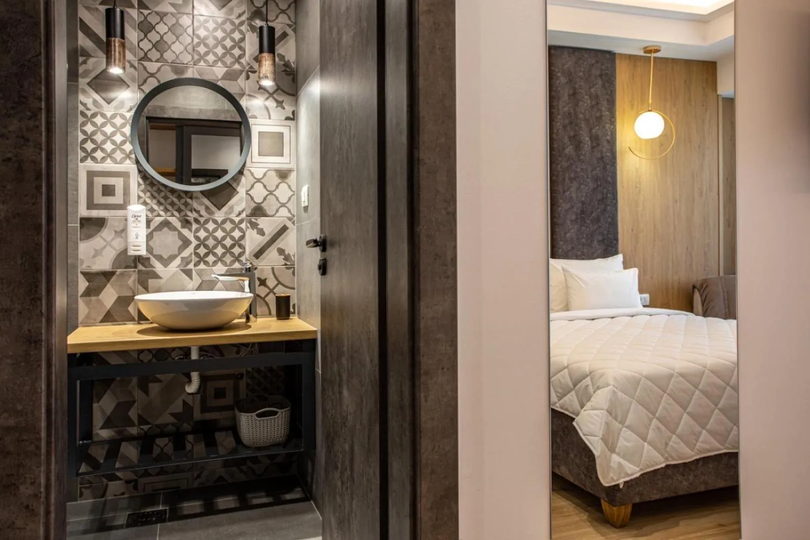 Bed in Grand Central Hotel