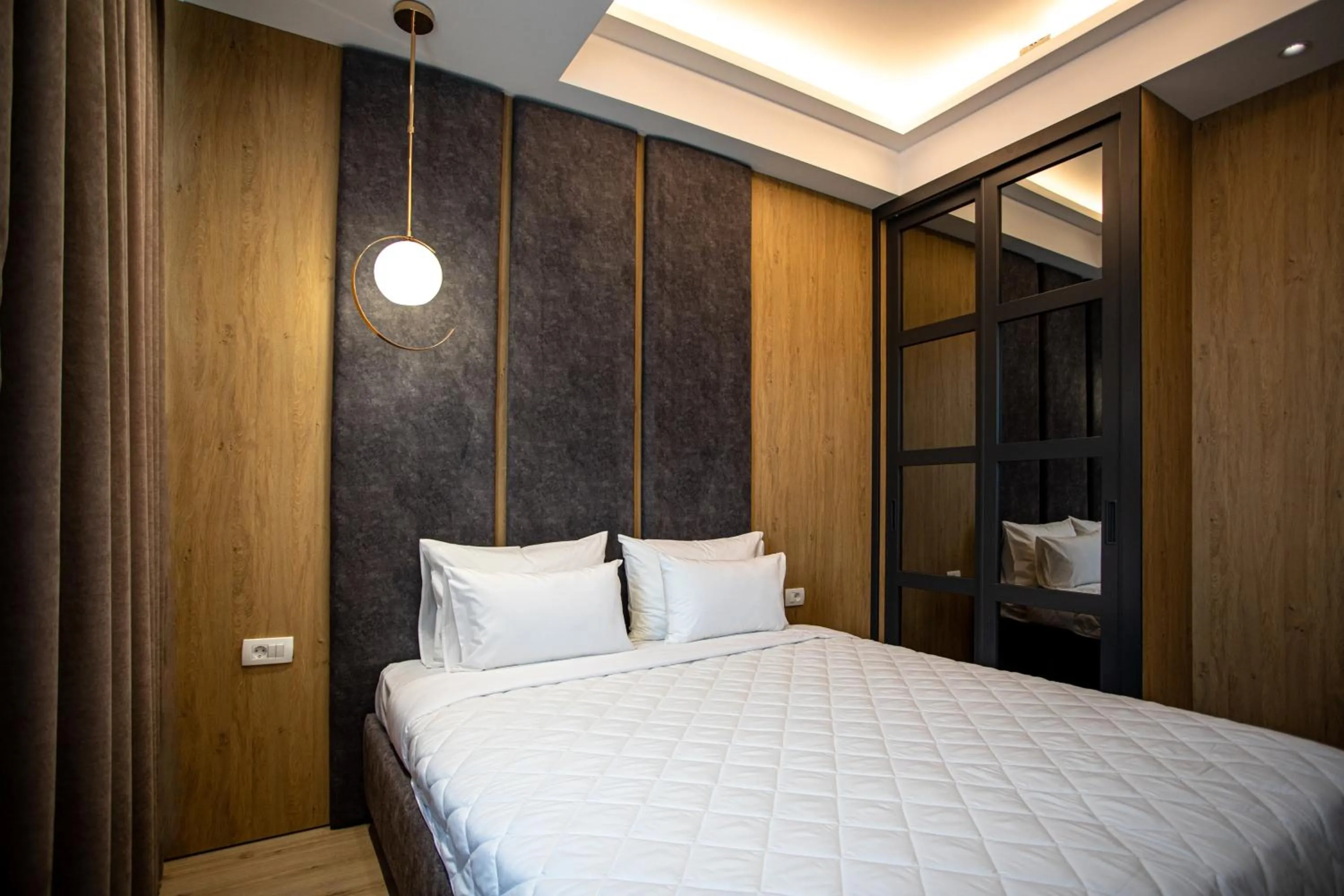 Bed in Grand Central Hotel