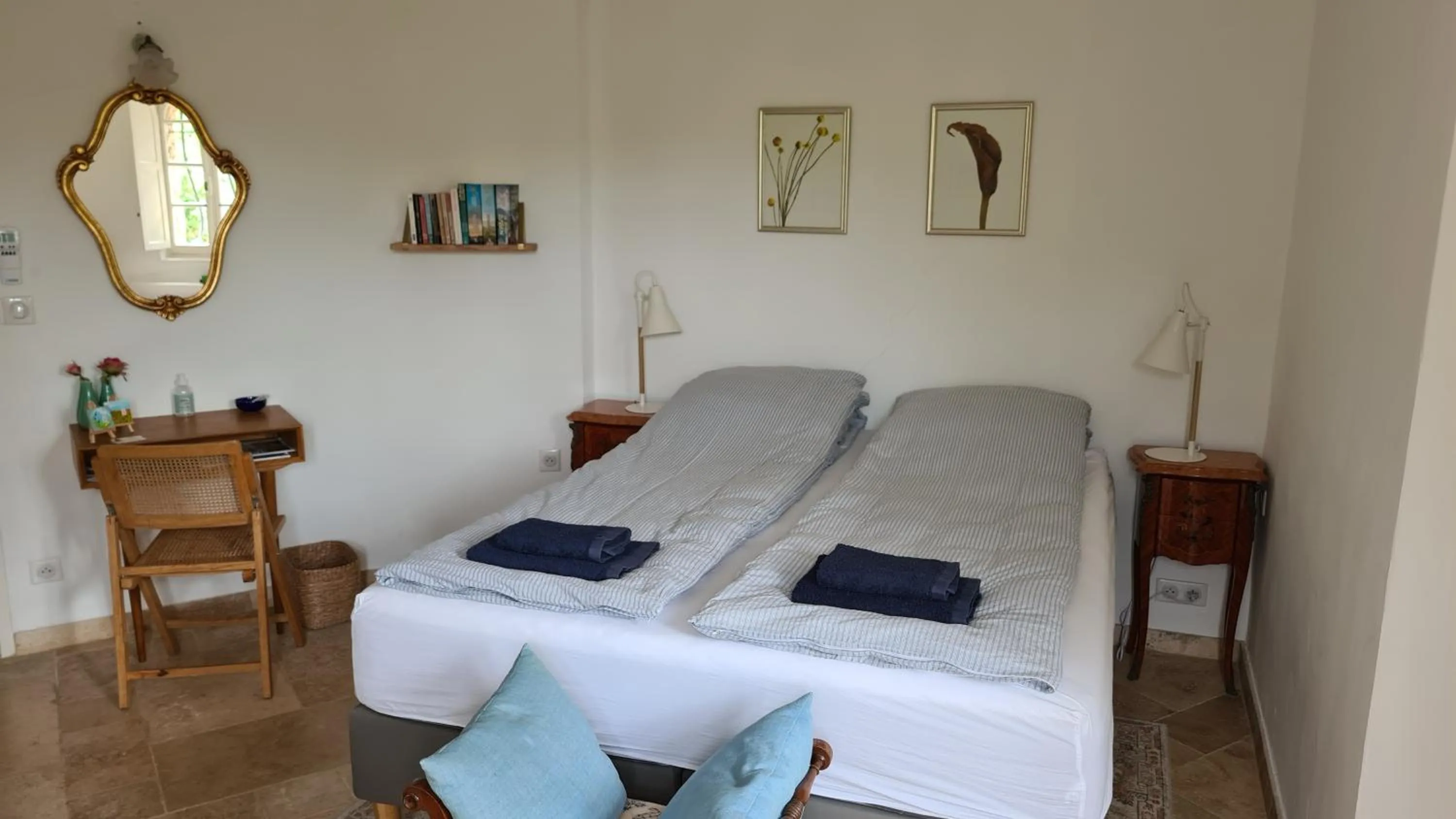 Bed in La Sentinelle