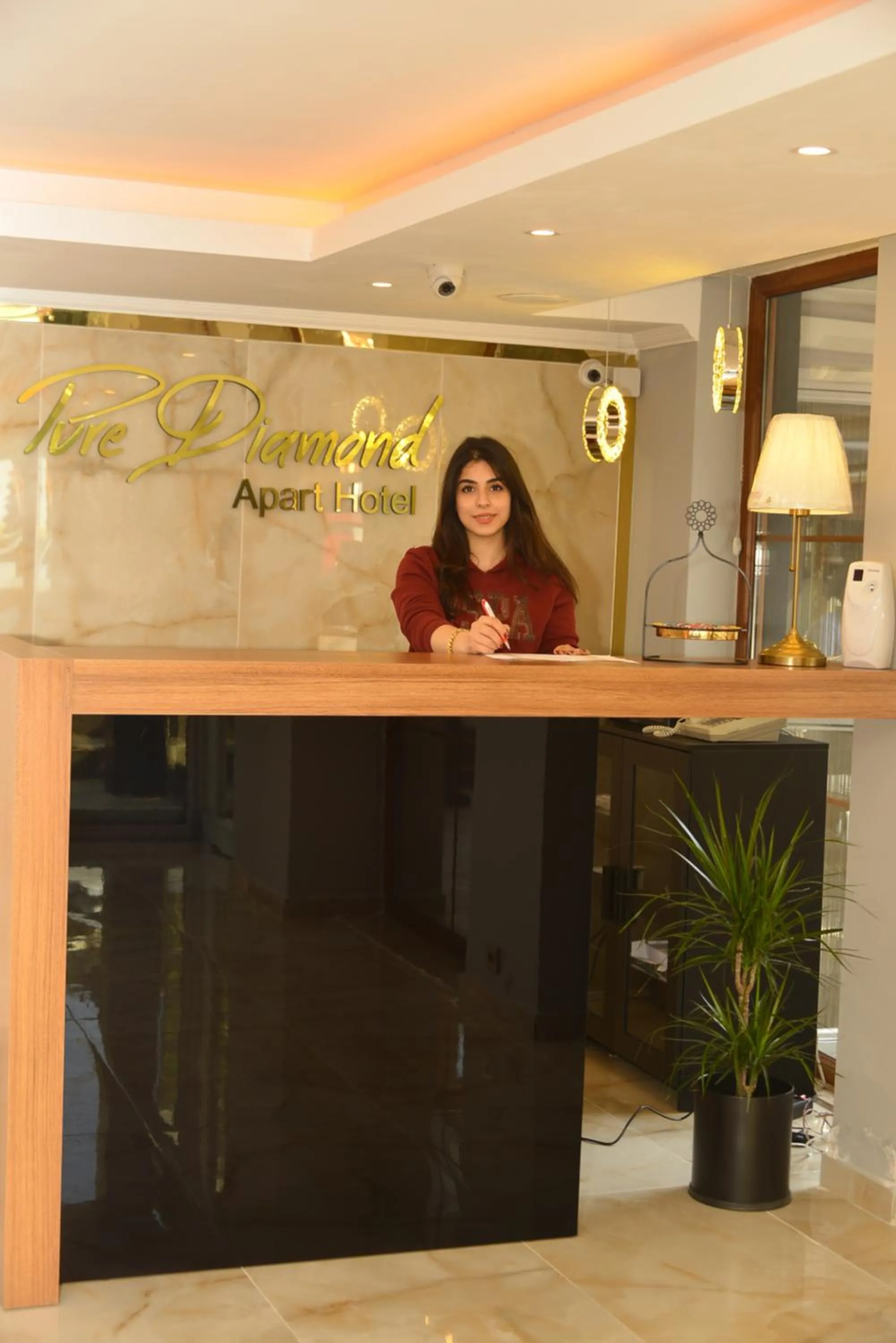 Pure Diamond Hotel