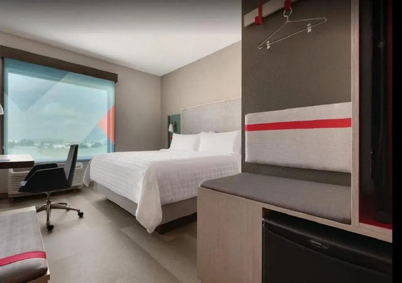 Standard King Room in avid hotel Sioux City - Downtown by IHG Standard King Room in avid hotel Sioux City - Downtown by IHG