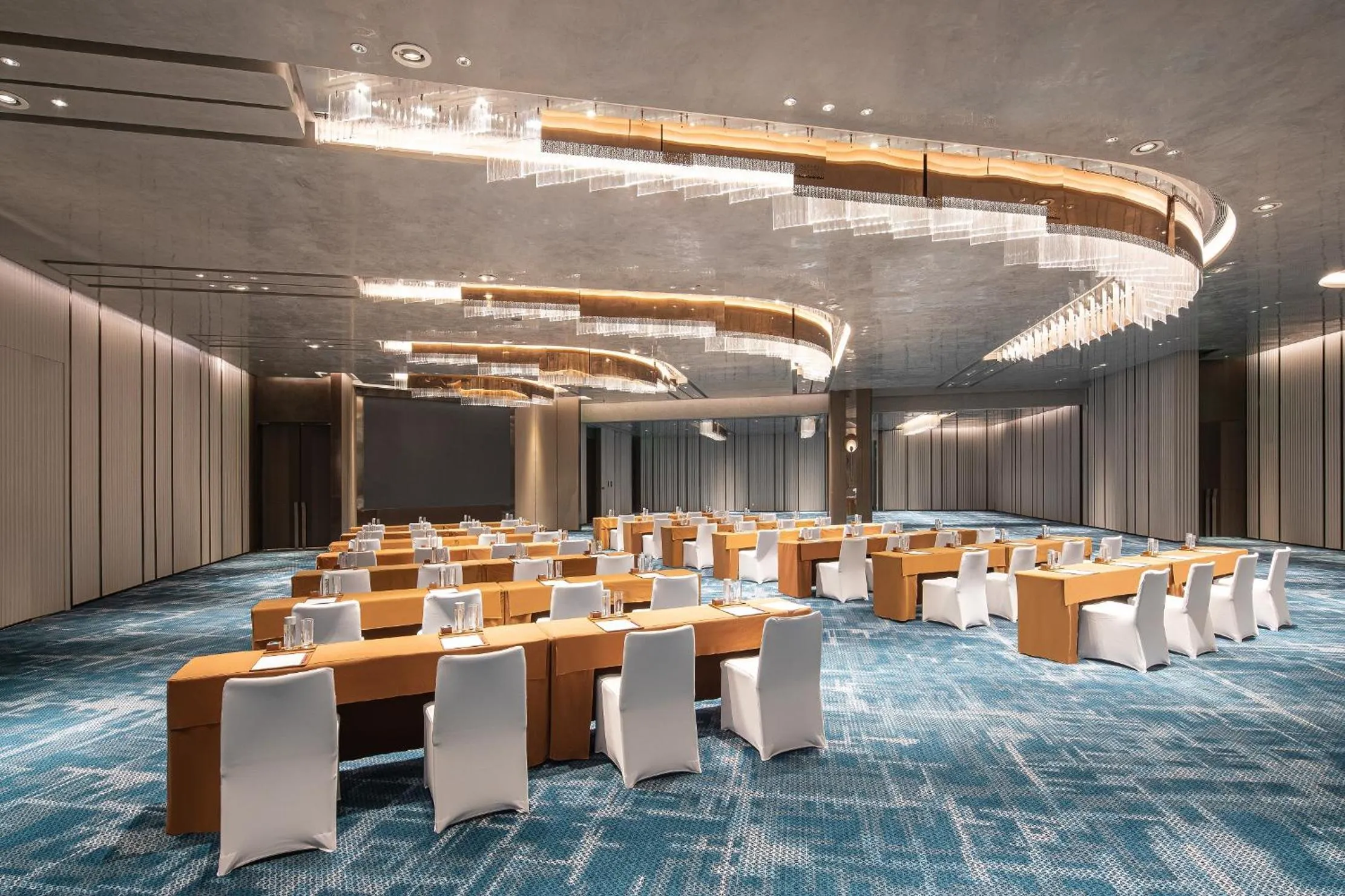 Meeting/conference room in Crowne Plaza Shanghai Hongqiao by IHG