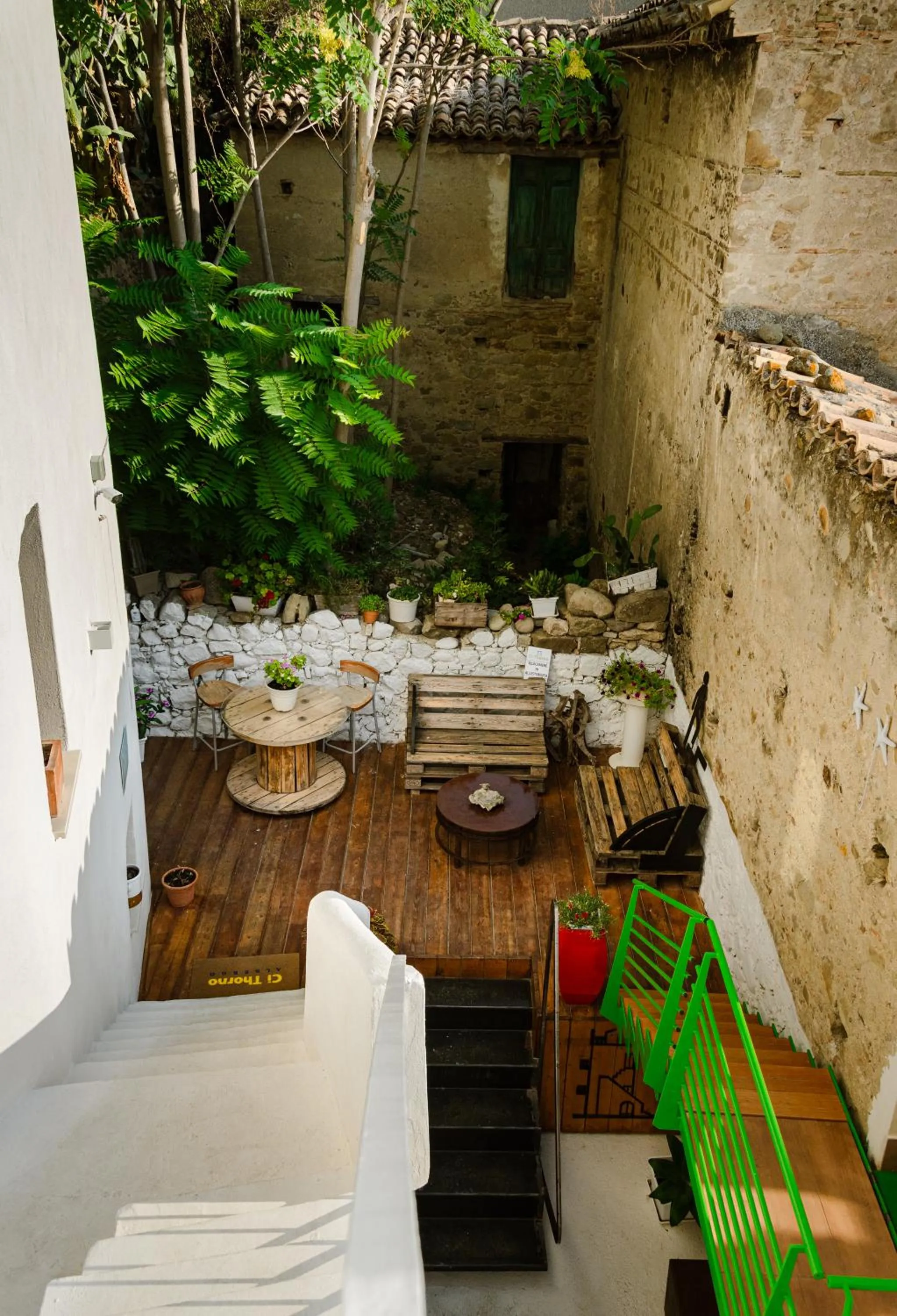 Patio in Ci Thorno Hotel