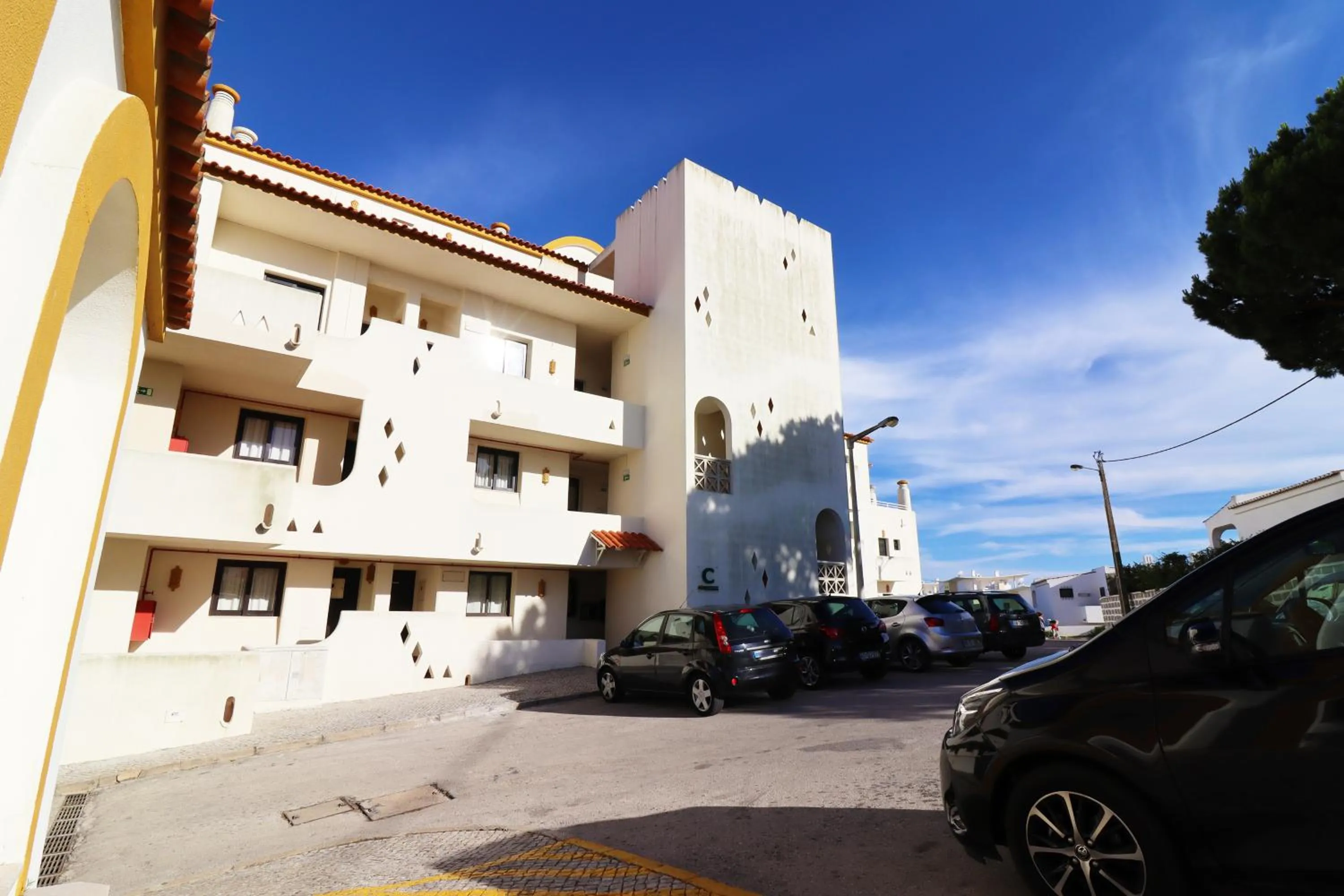 Street view in Bellavista Jardim By BeGuest