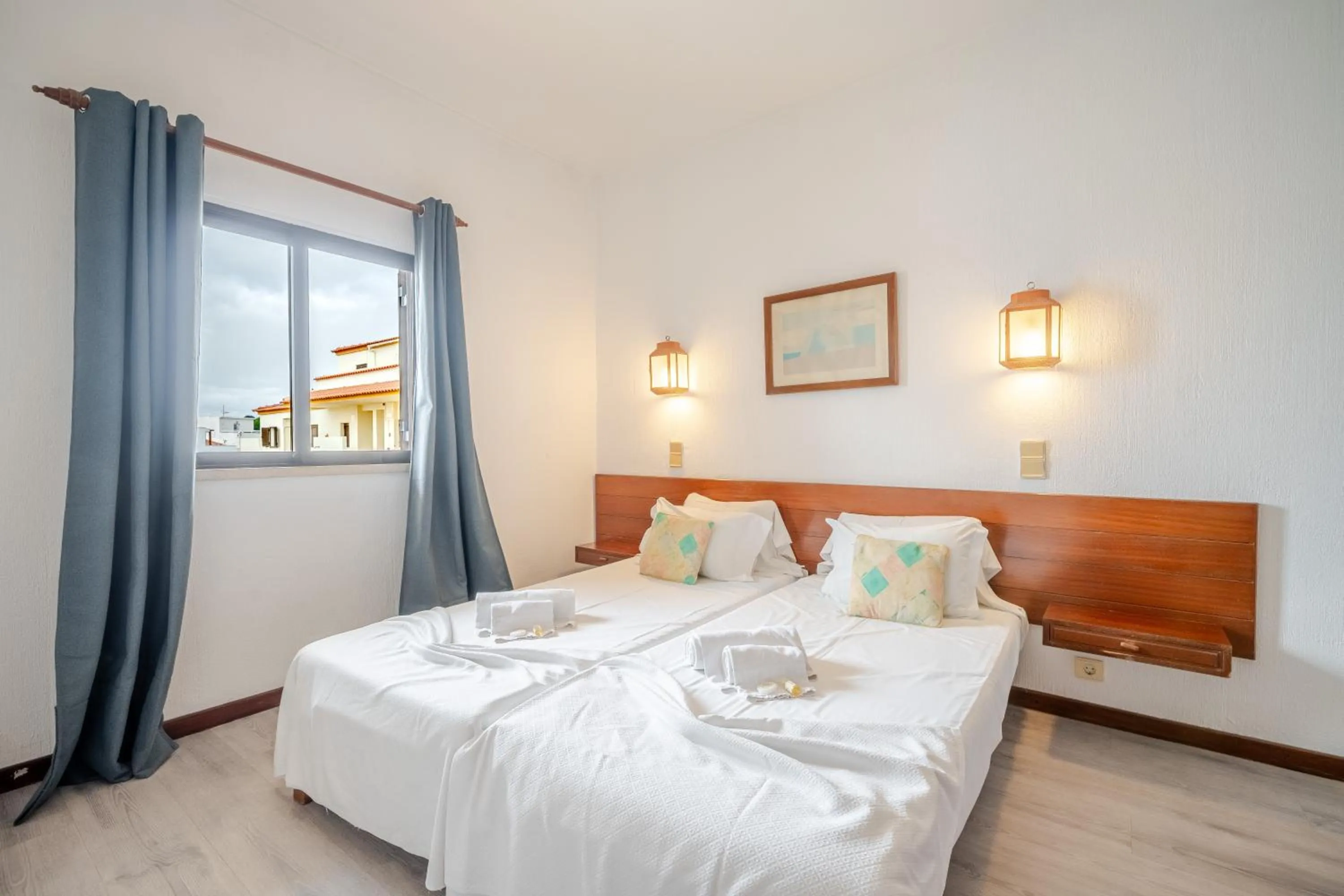 Bedroom, Bed in Bellavista Jardim By BeGuest