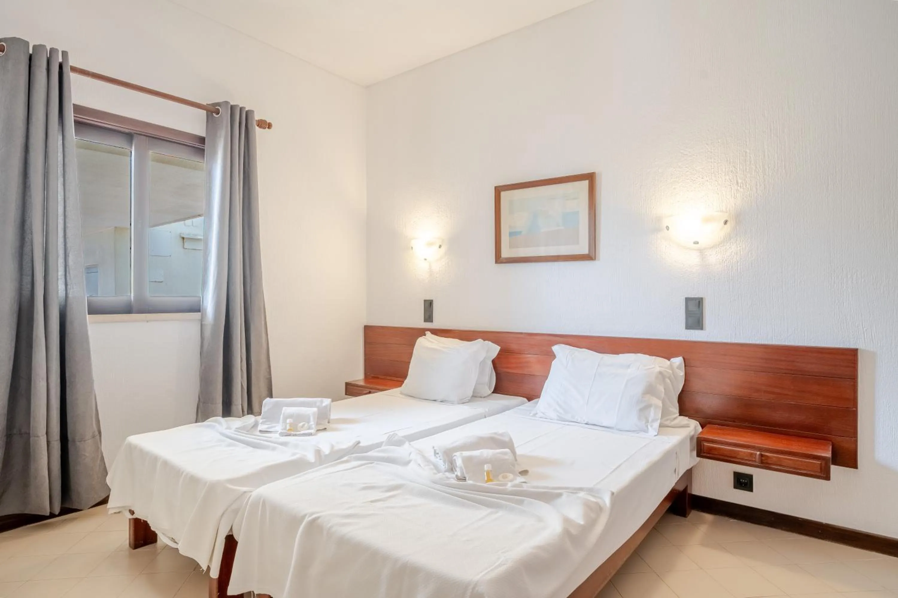 Bedroom, Bed in Bellavista Jardim By BeGuest