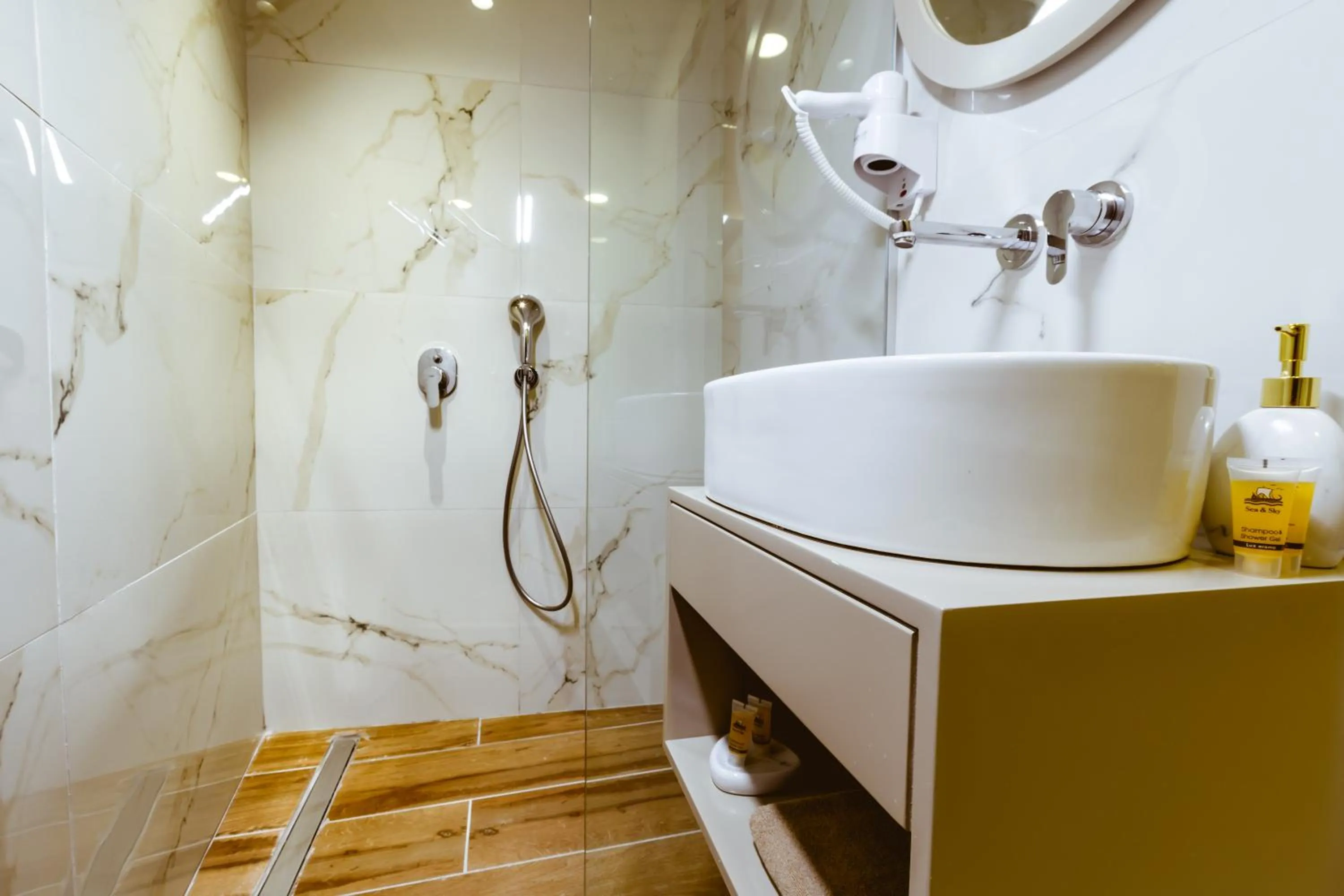 Konmari Boutique Suites