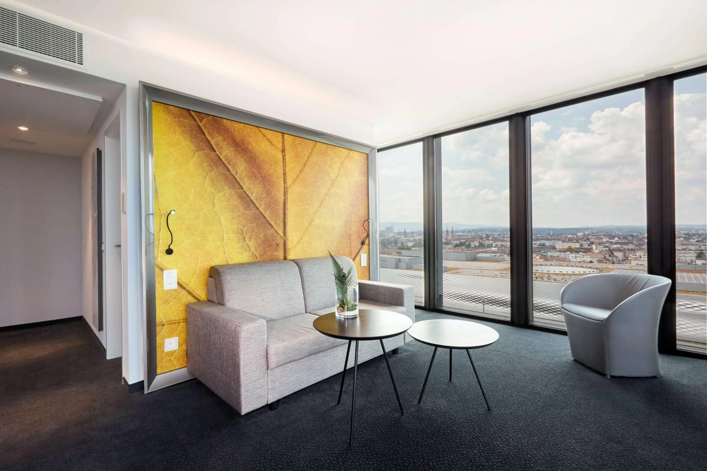 Photo of the whole room in HYPERION Hotel Basel