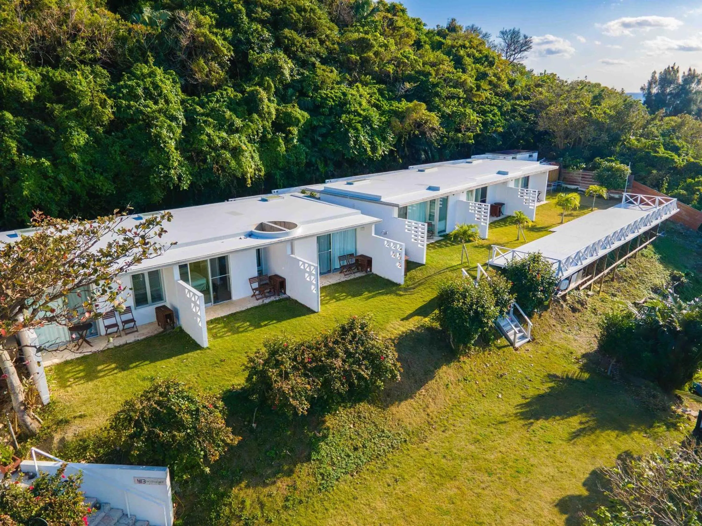 Property building in 413 Hamahiga Hotel＆Cafe