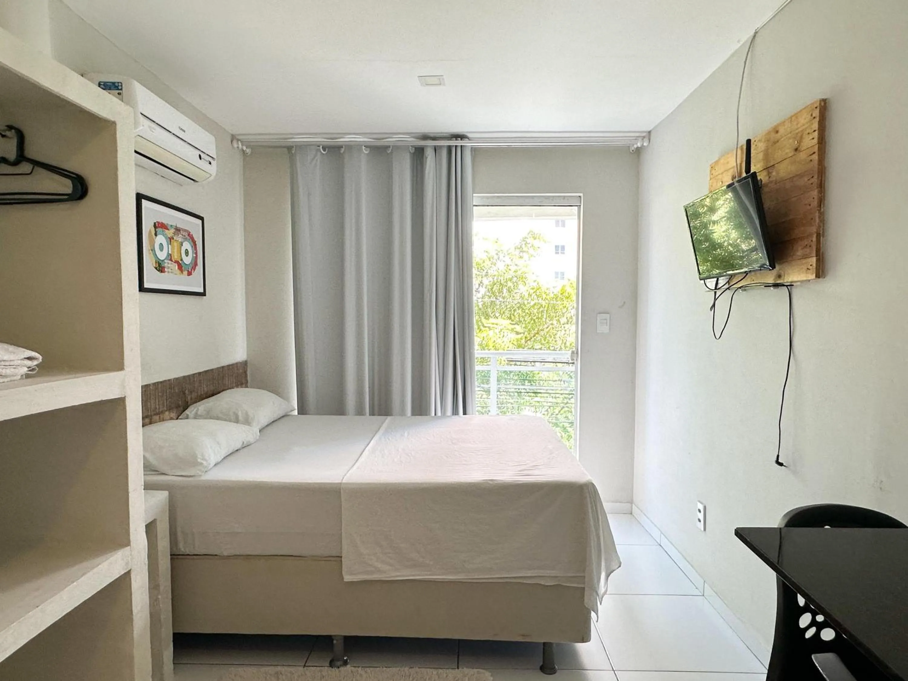 Balcony/Terrace, Bed in Hotel Oiticica