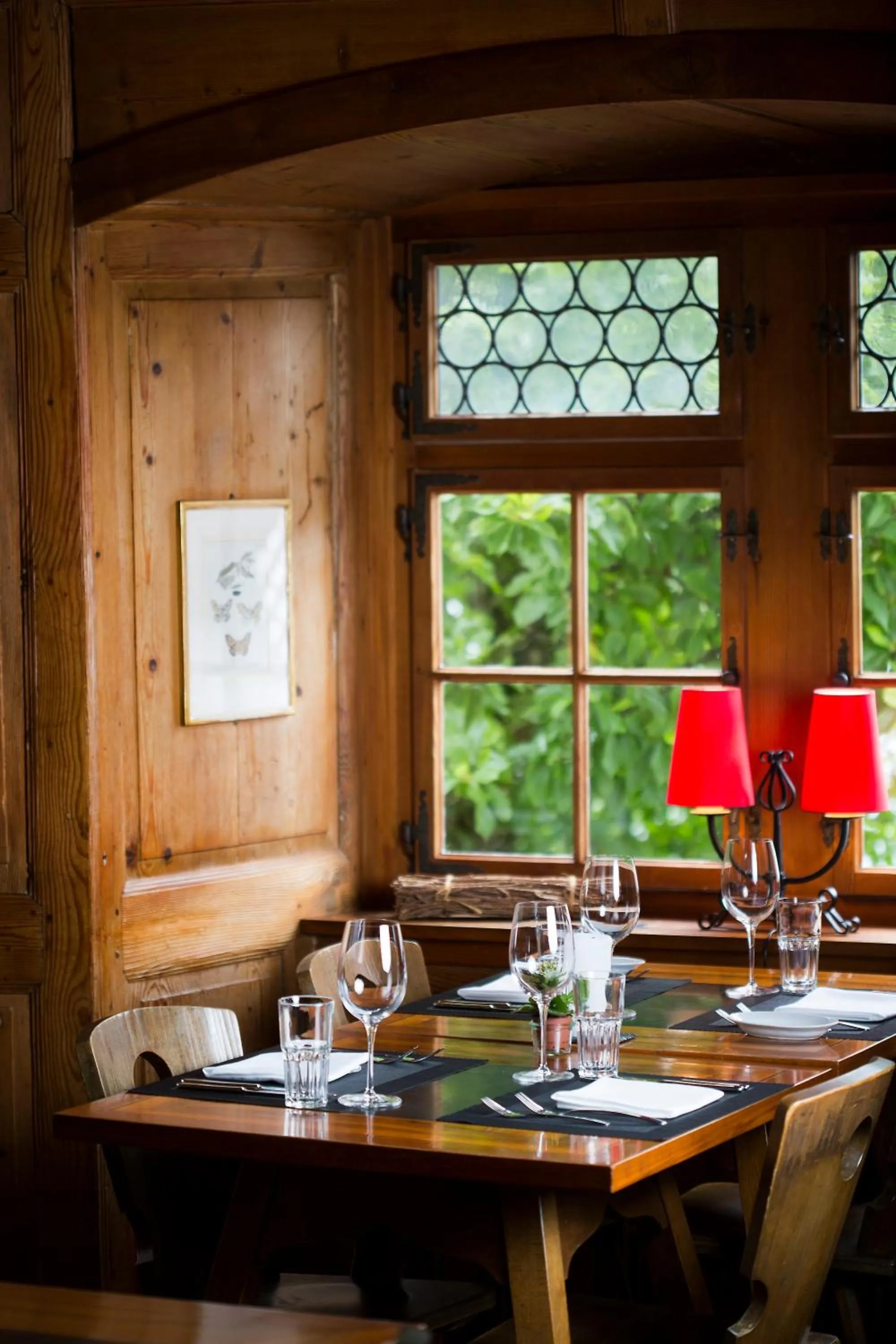 Restaurant/places to eat in Flyhof