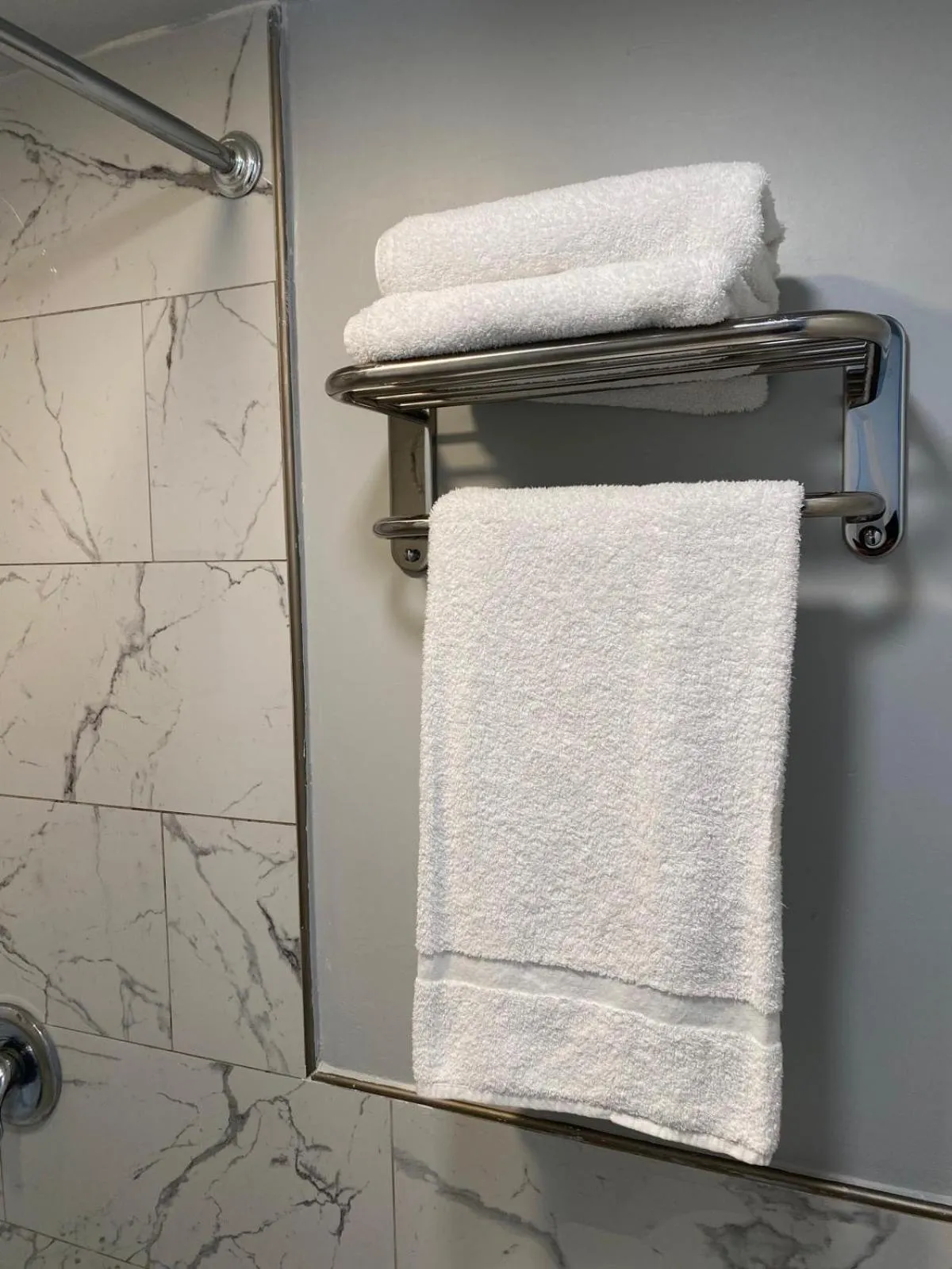 towels in Travel Inn Motel